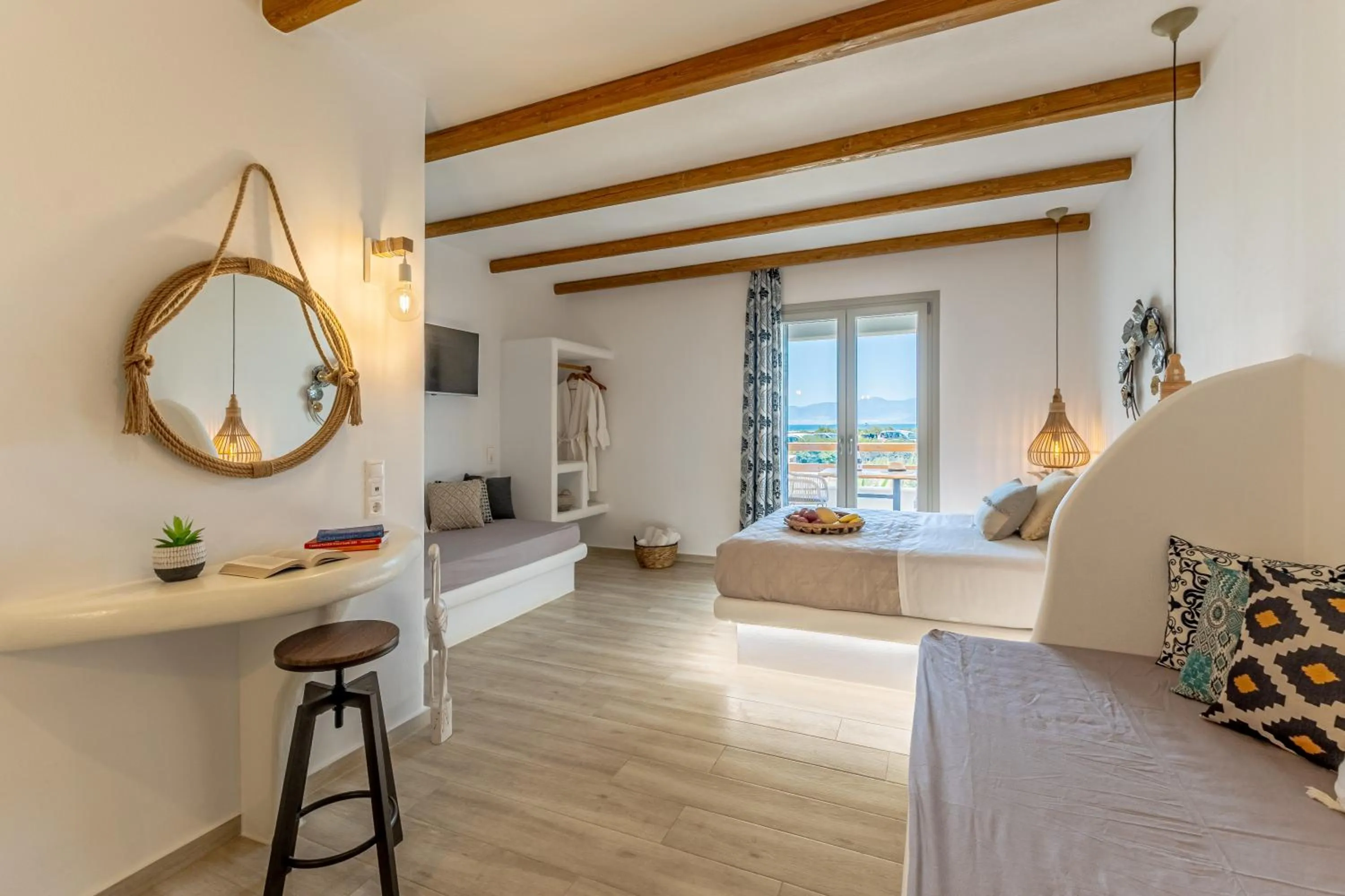 Toilet, Bed in Marine Dream