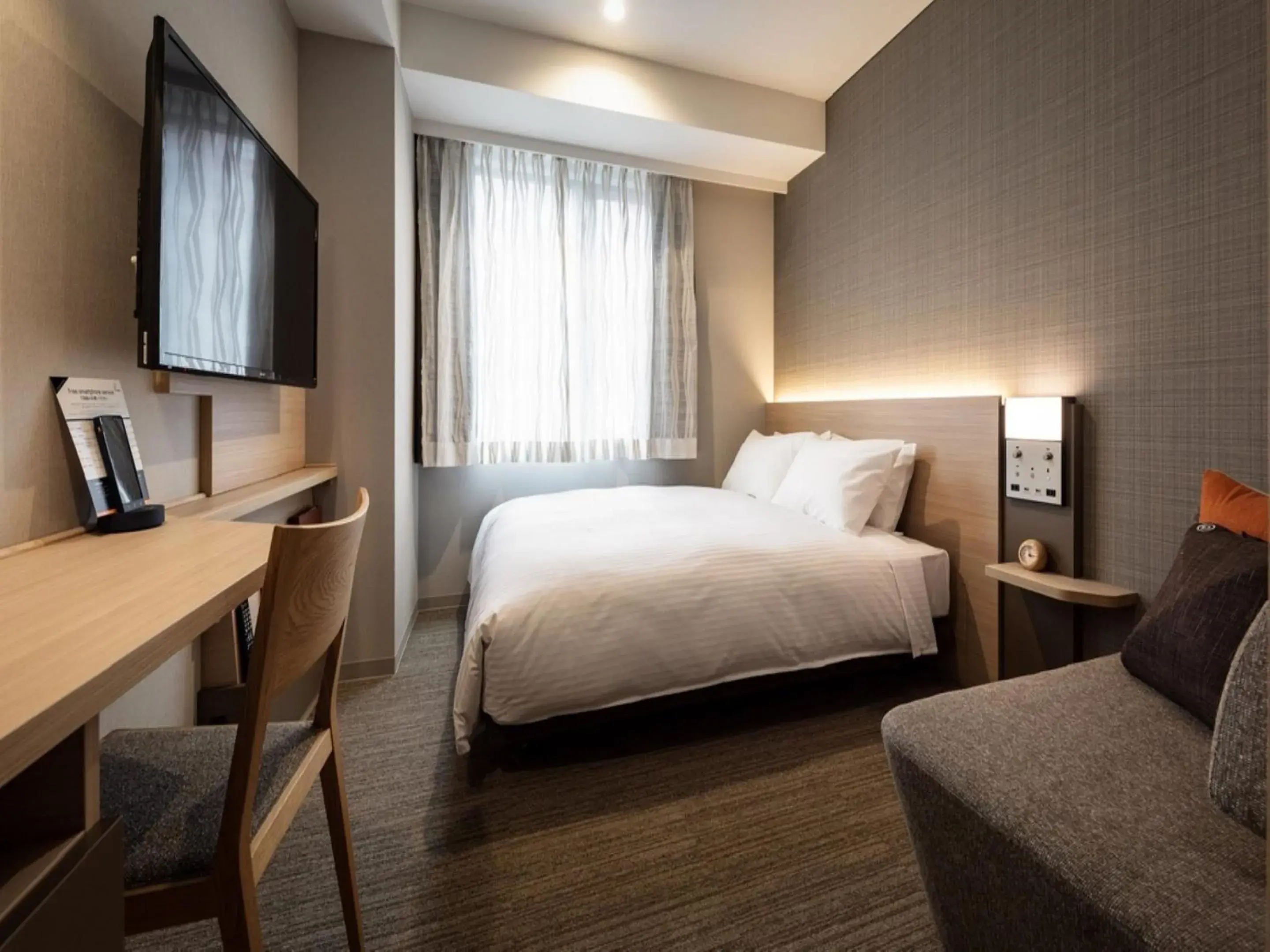 Photo of the whole room, Bed in Nishitetsu Hotel Croom Nagoya Photo of the whole room, Bed in Nishitetsu Hotel Croom Nagoya