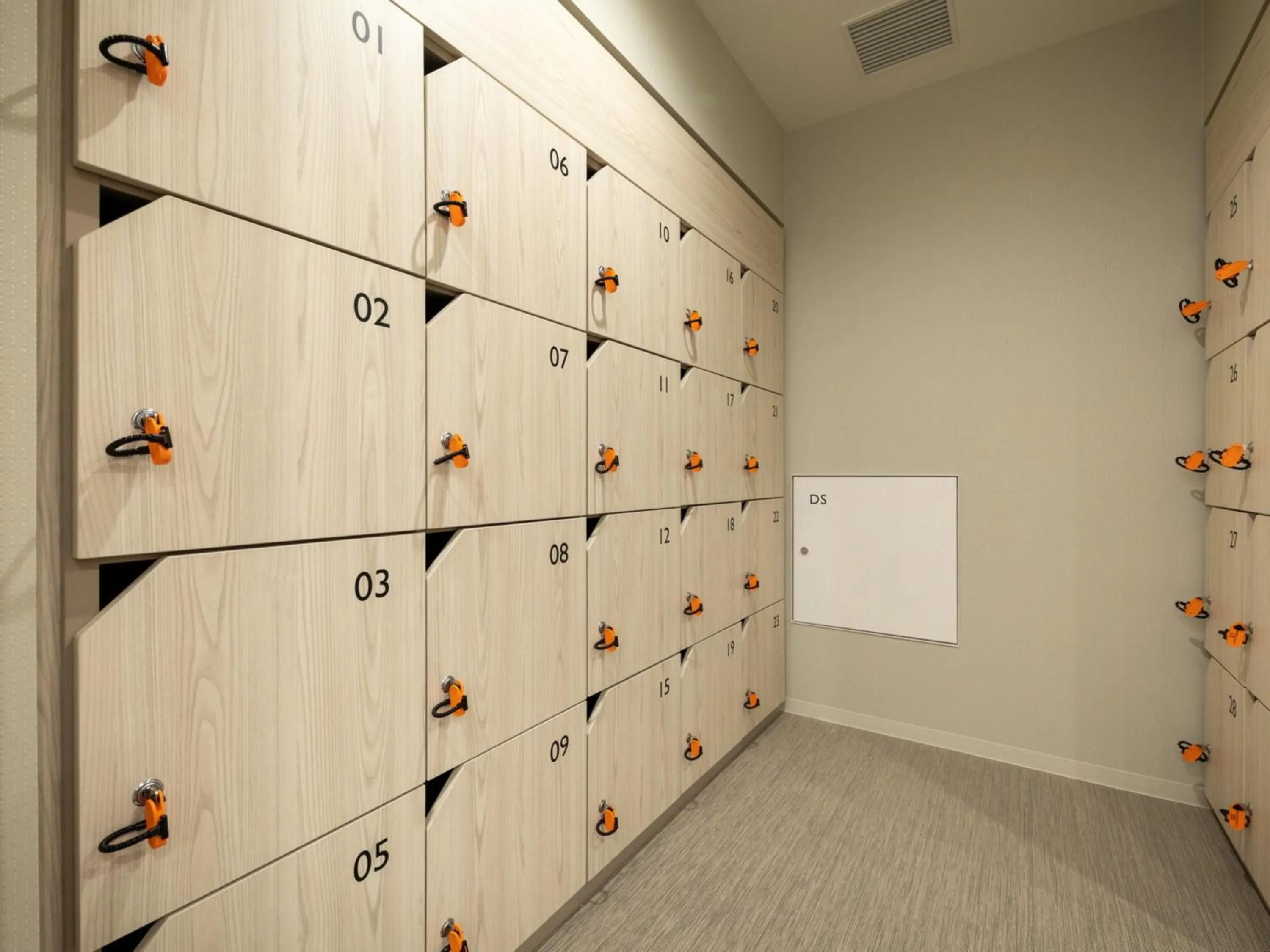 Public Bath in Nishitetsu Hotel Croom Nagoya