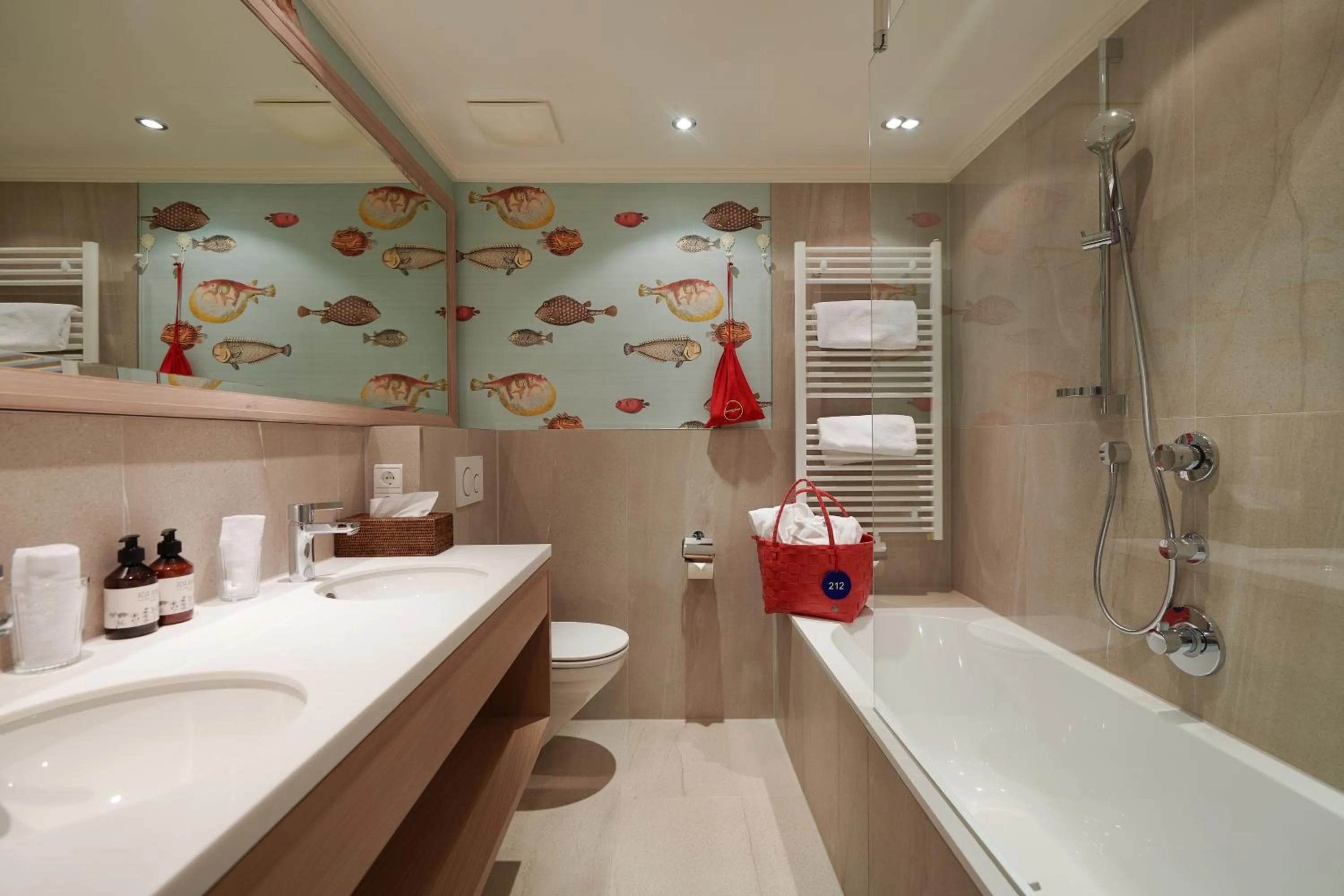 Toilet in Boutique-Hotel Schmelzhof