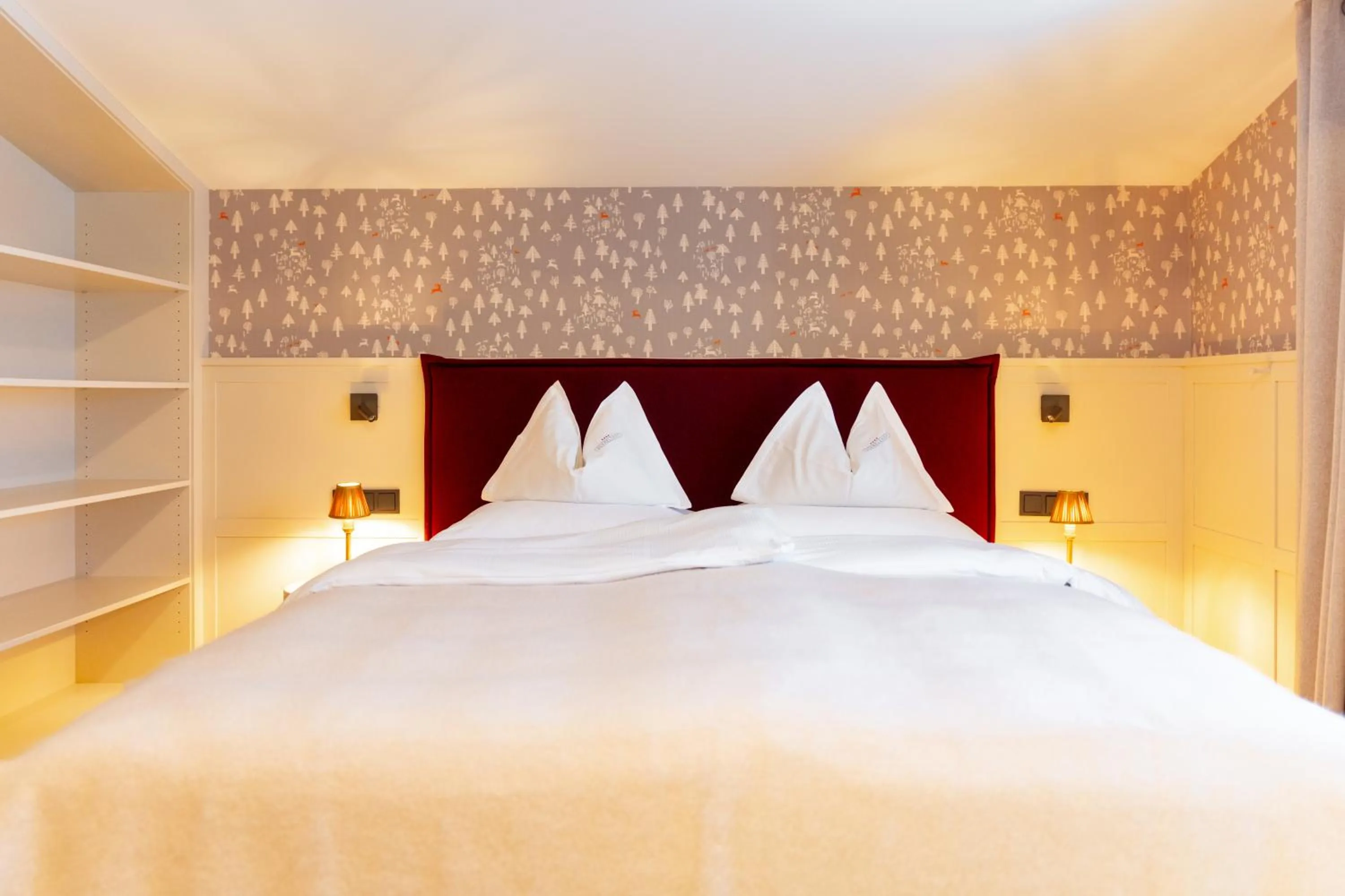 Bed in Boutique-Hotel Schmelzhof