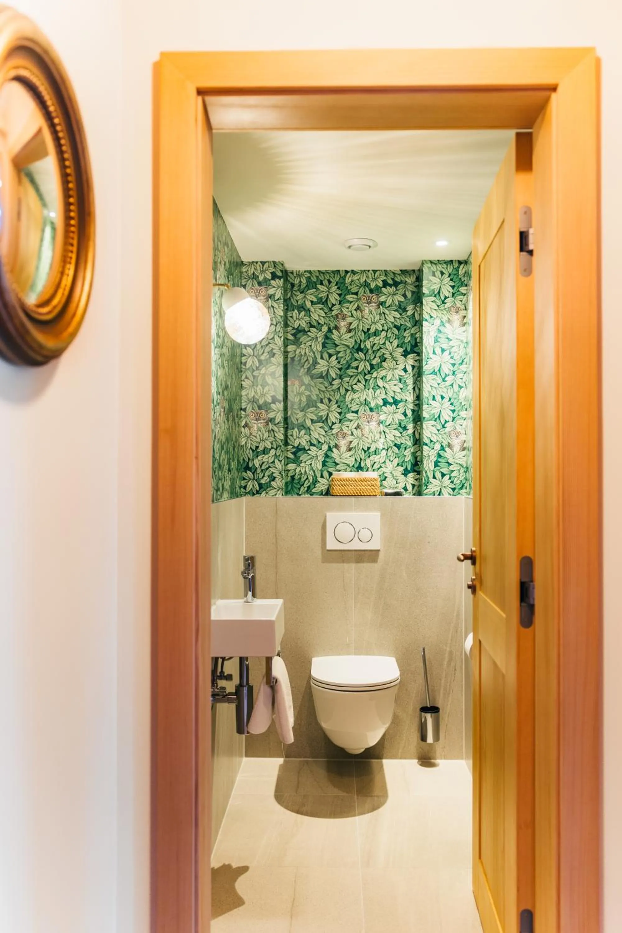 Toilet in Boutique-Hotel Schmelzhof