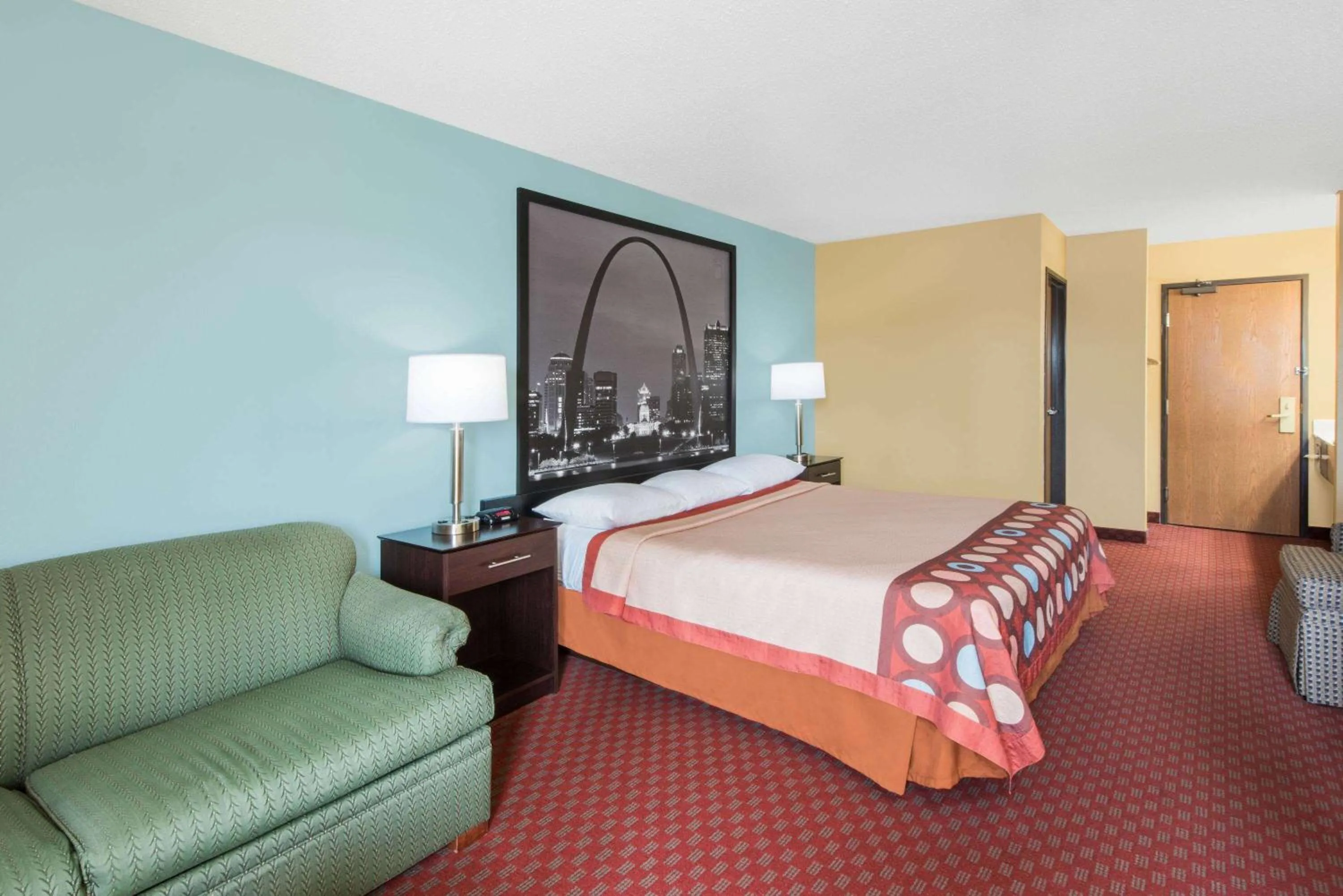 Photo of the whole room, Bed in Super 8 by Wyndham Troy IL/St. Louis Area
