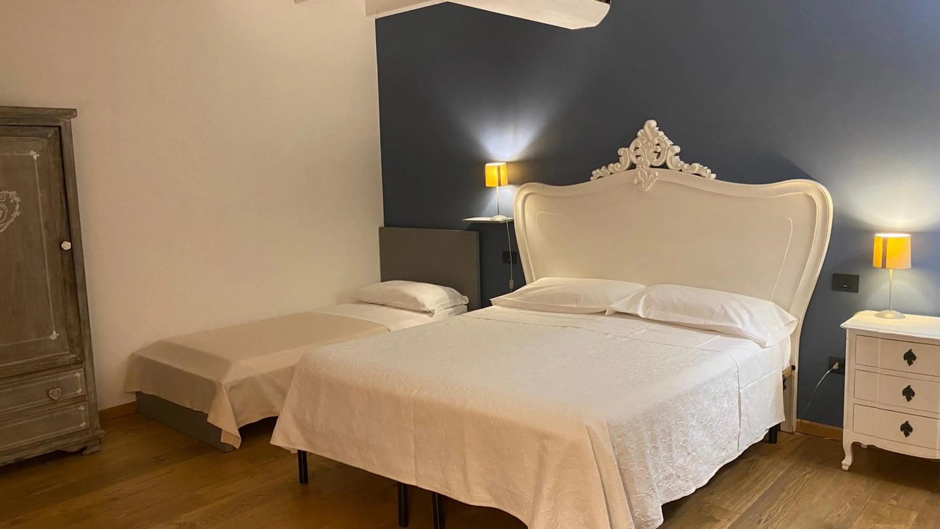 Bed in Agriturismo Corte Rocca