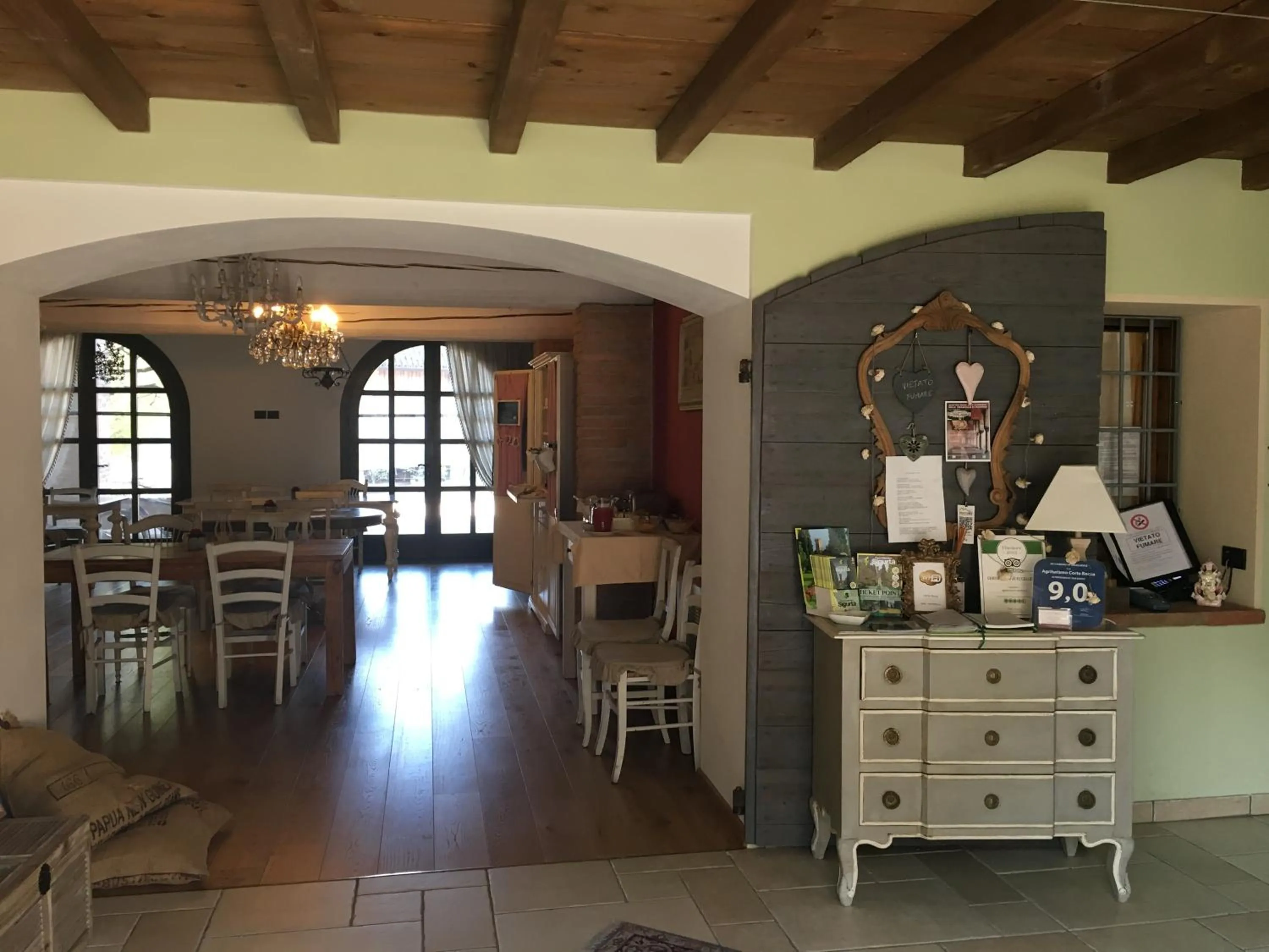Lobby or reception in Agriturismo Corte Rocca