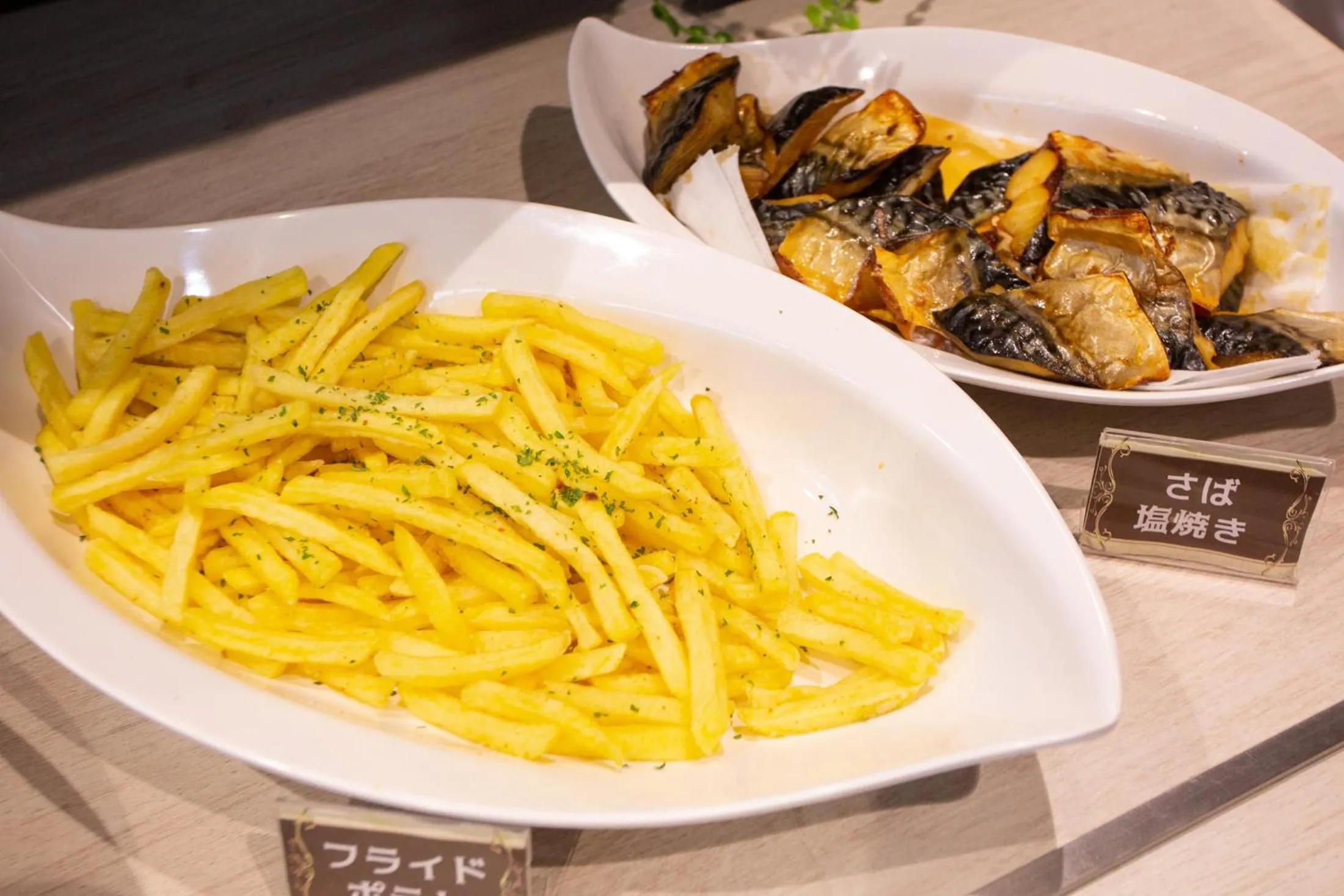 Buffet breakfast in Kuretake Inn Osaka Midousuji Hommachi