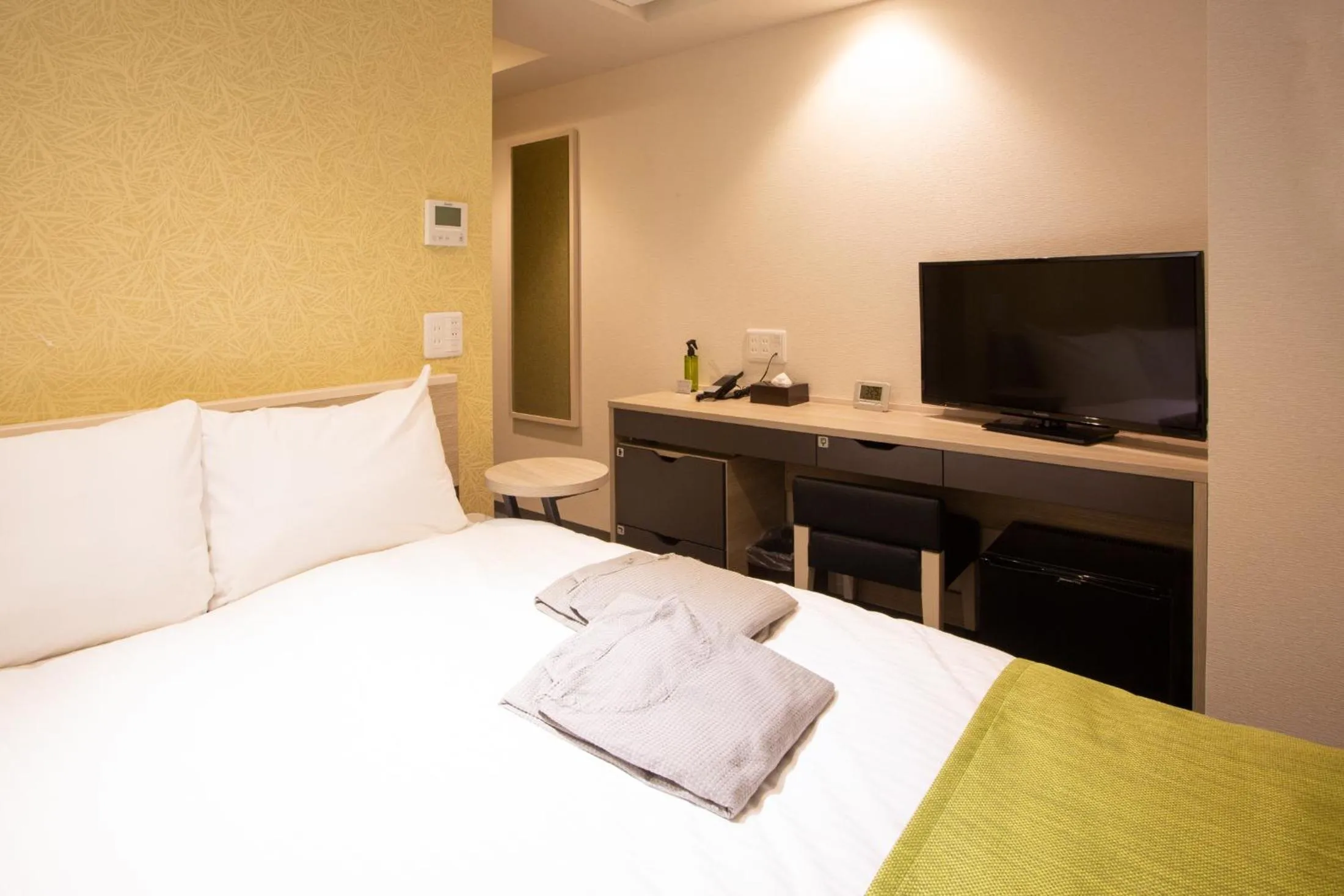 Bedroom, Bed in Kuretake Inn Osaka Midousuji Hommachi