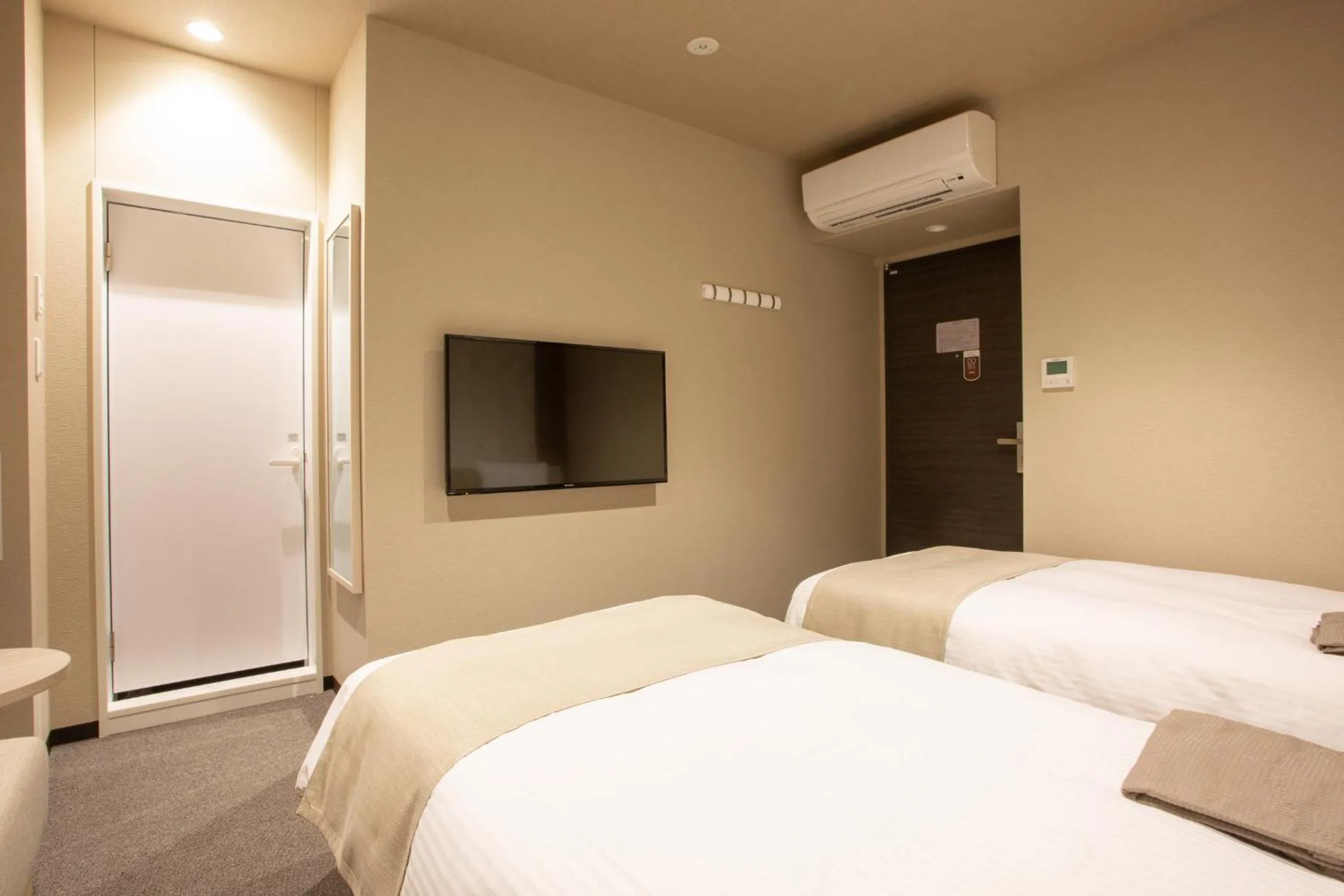 Bedroom, Bed in Kuretake Inn Osaka Midousuji Hommachi