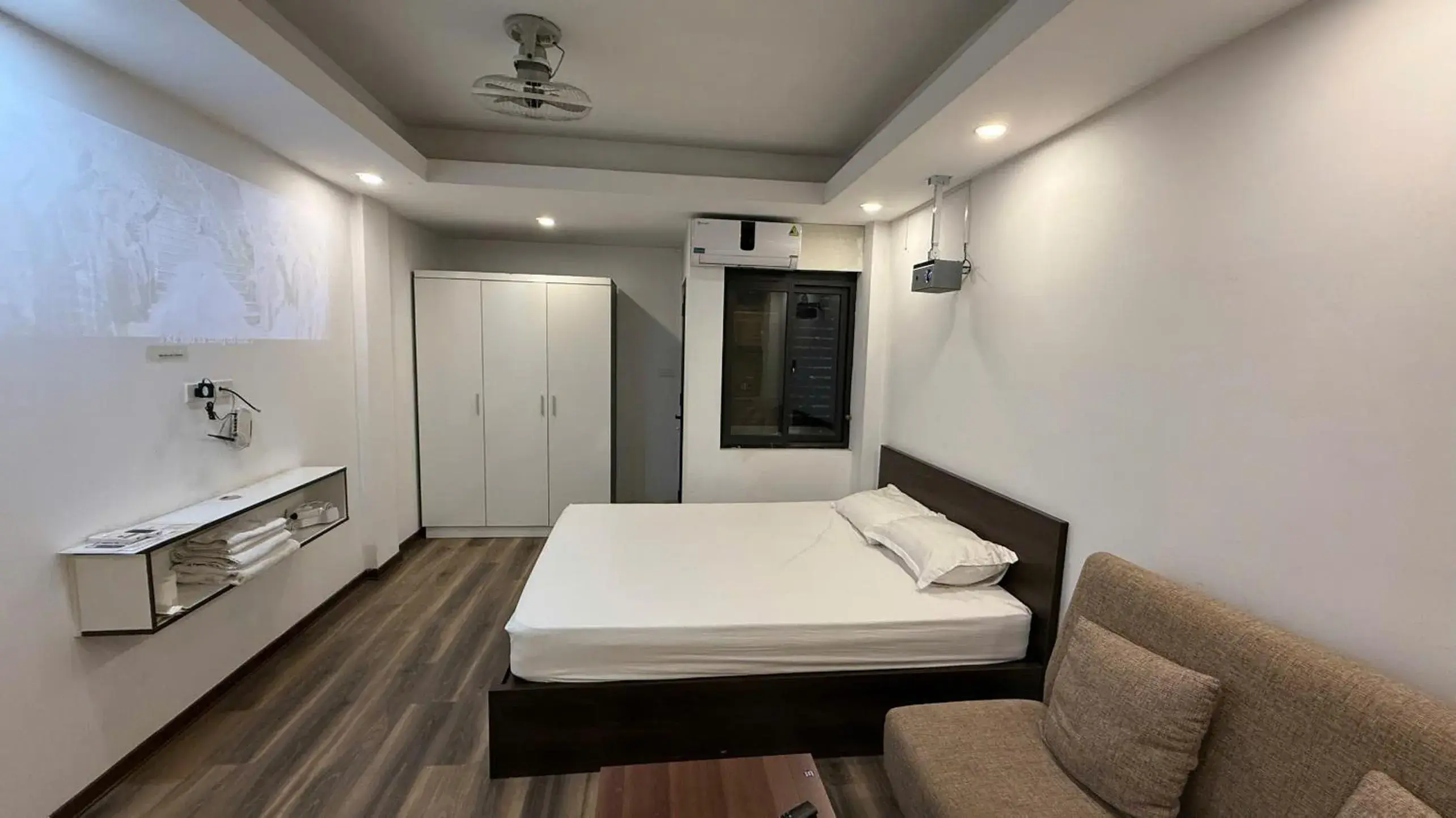 Bed in Era Ha Yen Apartment Bed in Era Ha Yen Apartment