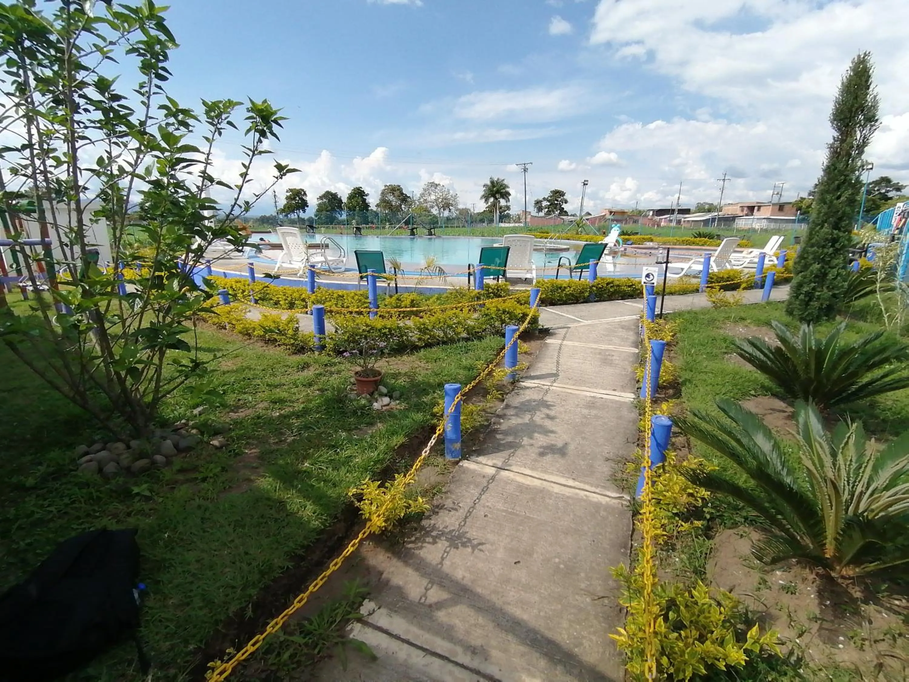 Swimming pool in Apartamento Parque del Café