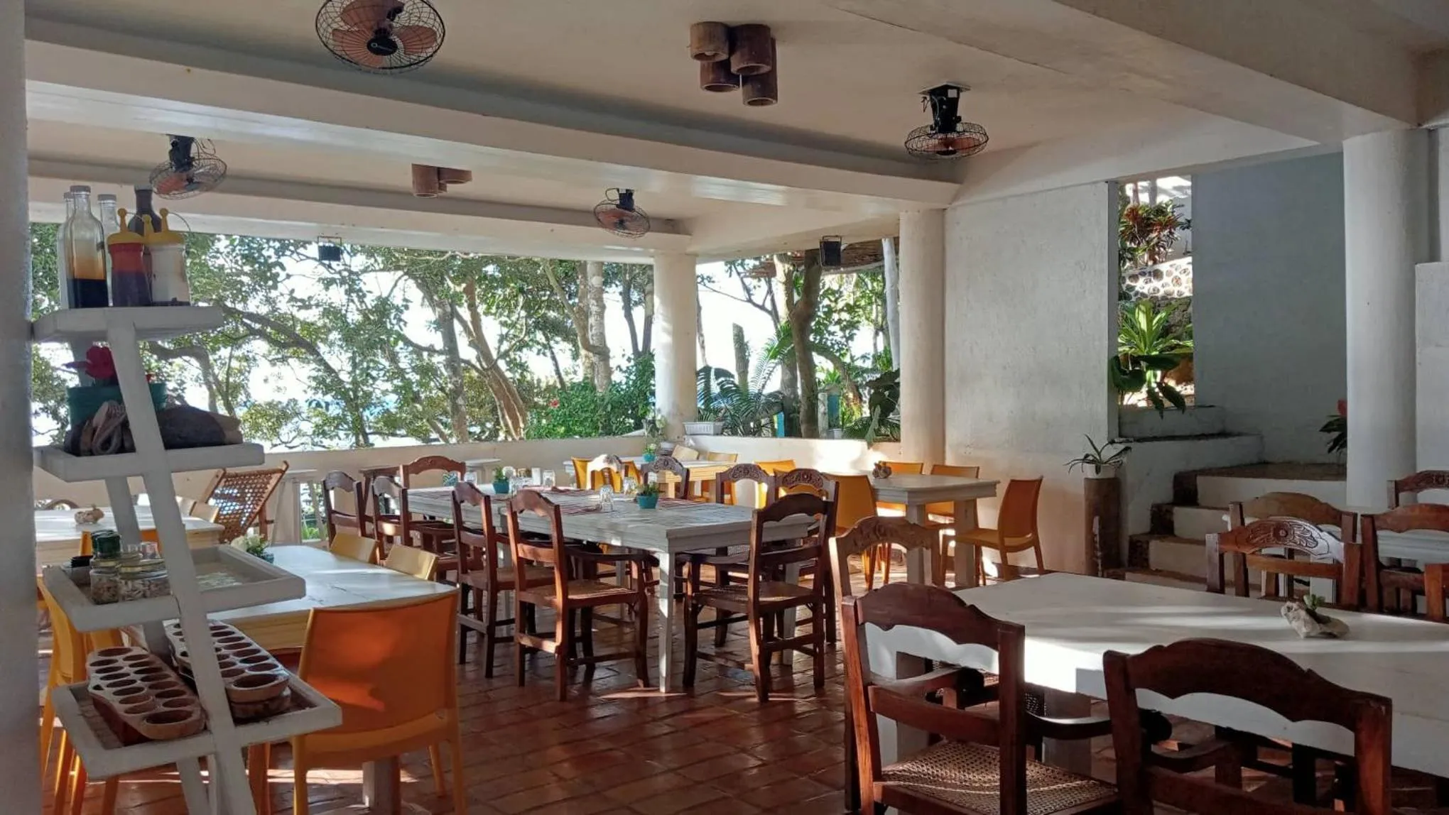 Restaurant/places to eat in Alta Vista Ilocandia Inc.