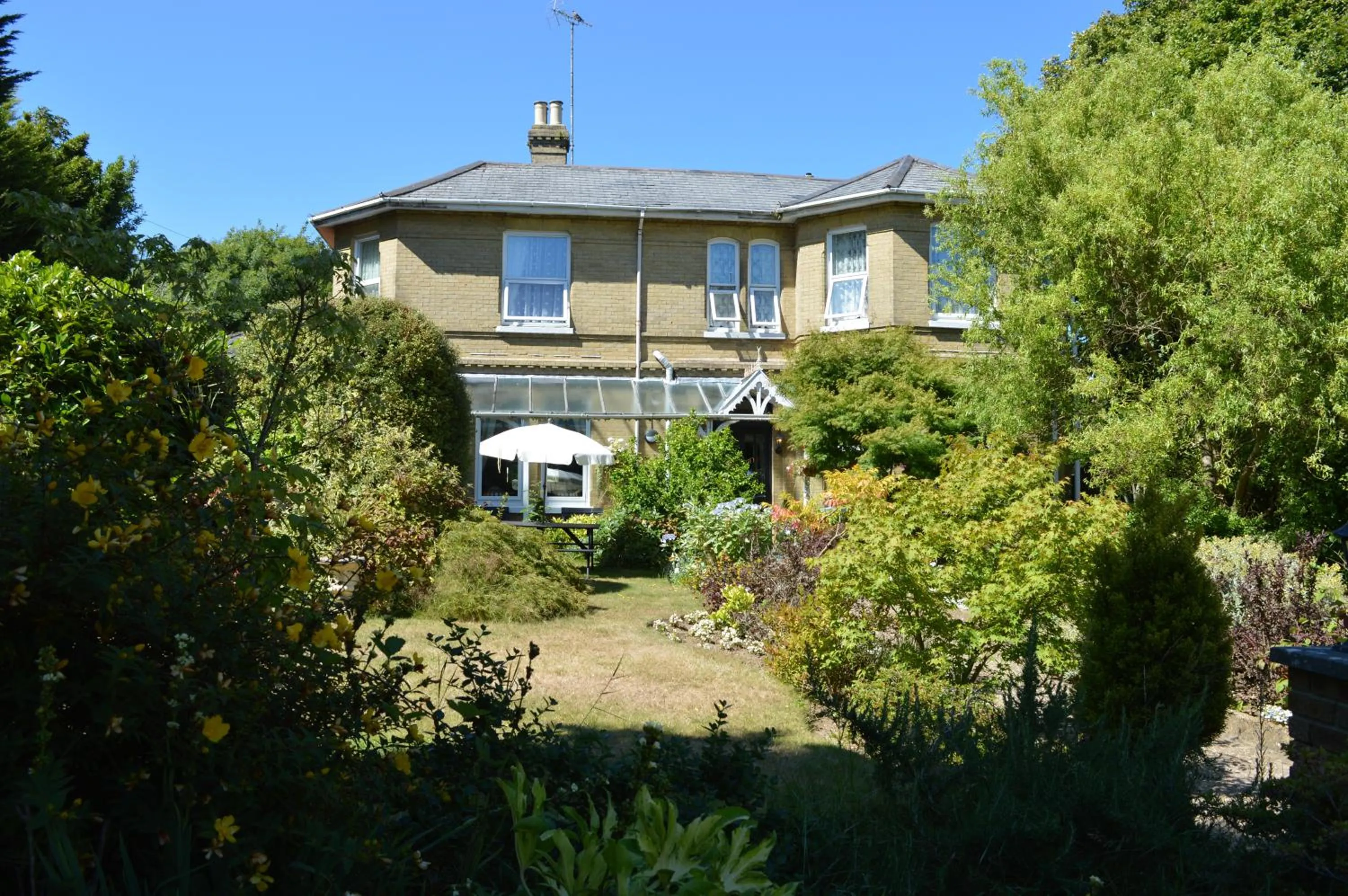 Spring in Somerton Lodge