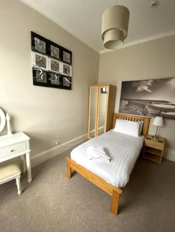 Bed in Somerton Lodge