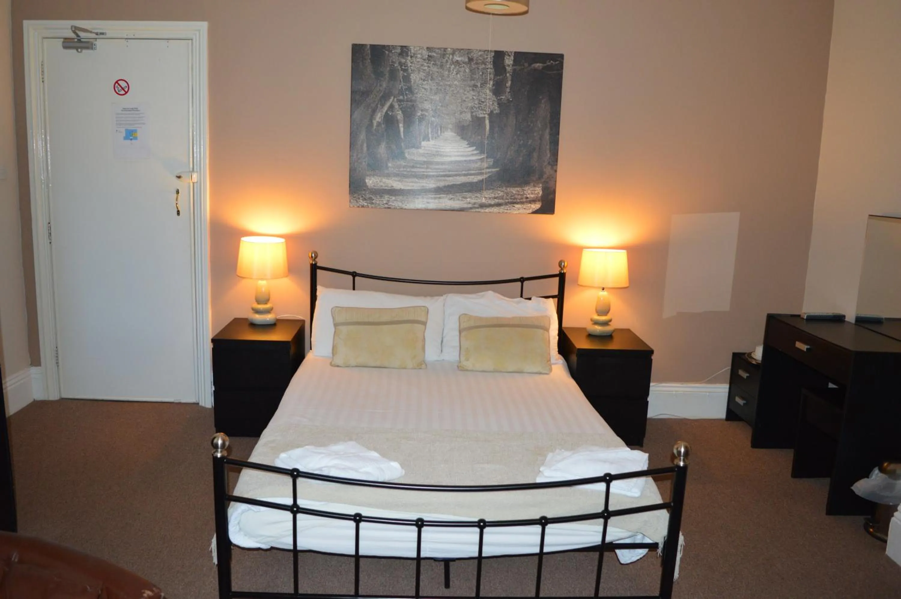 Bed in Somerton Lodge