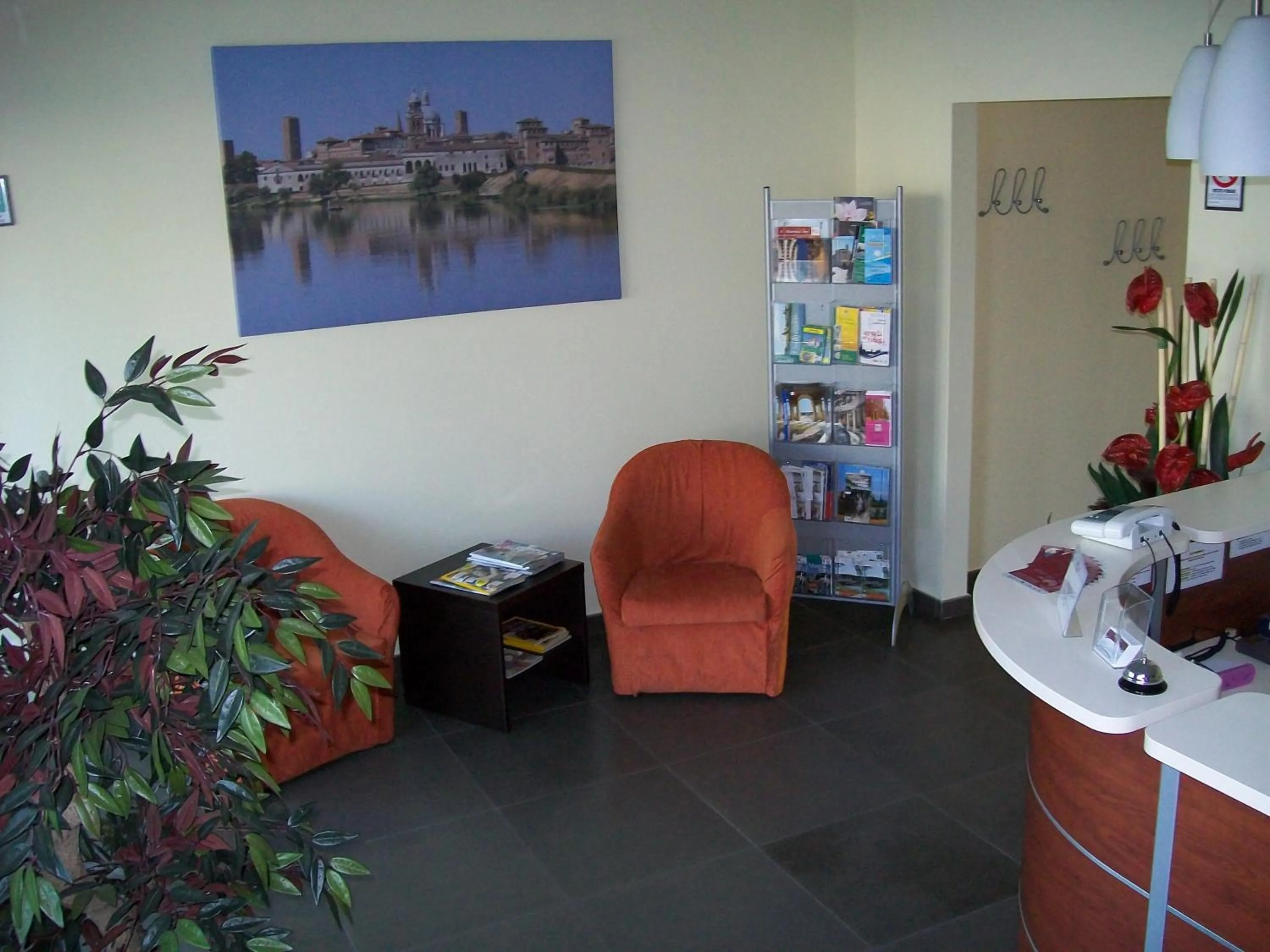 Lobby or reception in Confidence Hotel Viadana