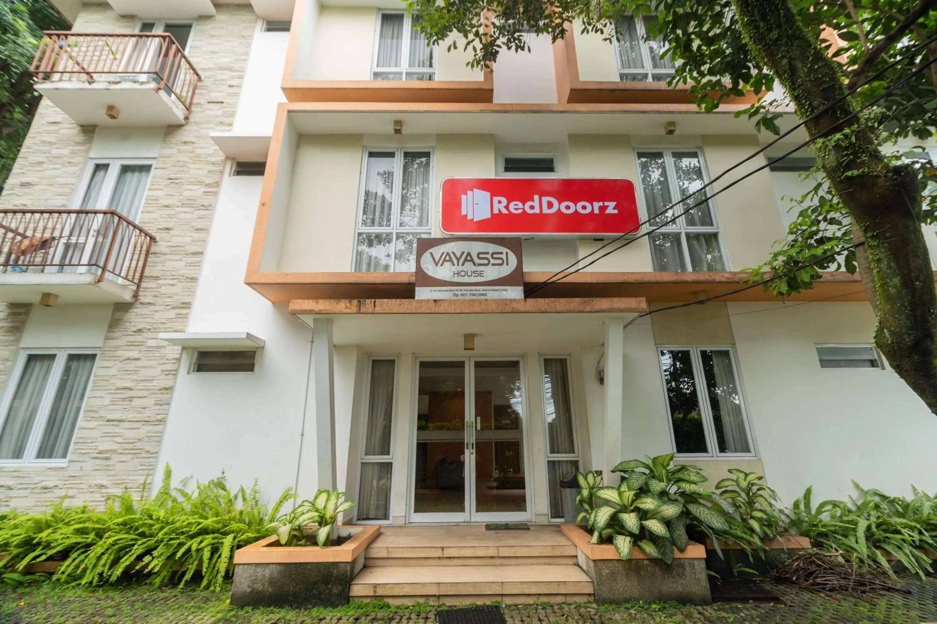 Property building in RedDoorz Syariah near Prasetya Mulya Cilandak campus