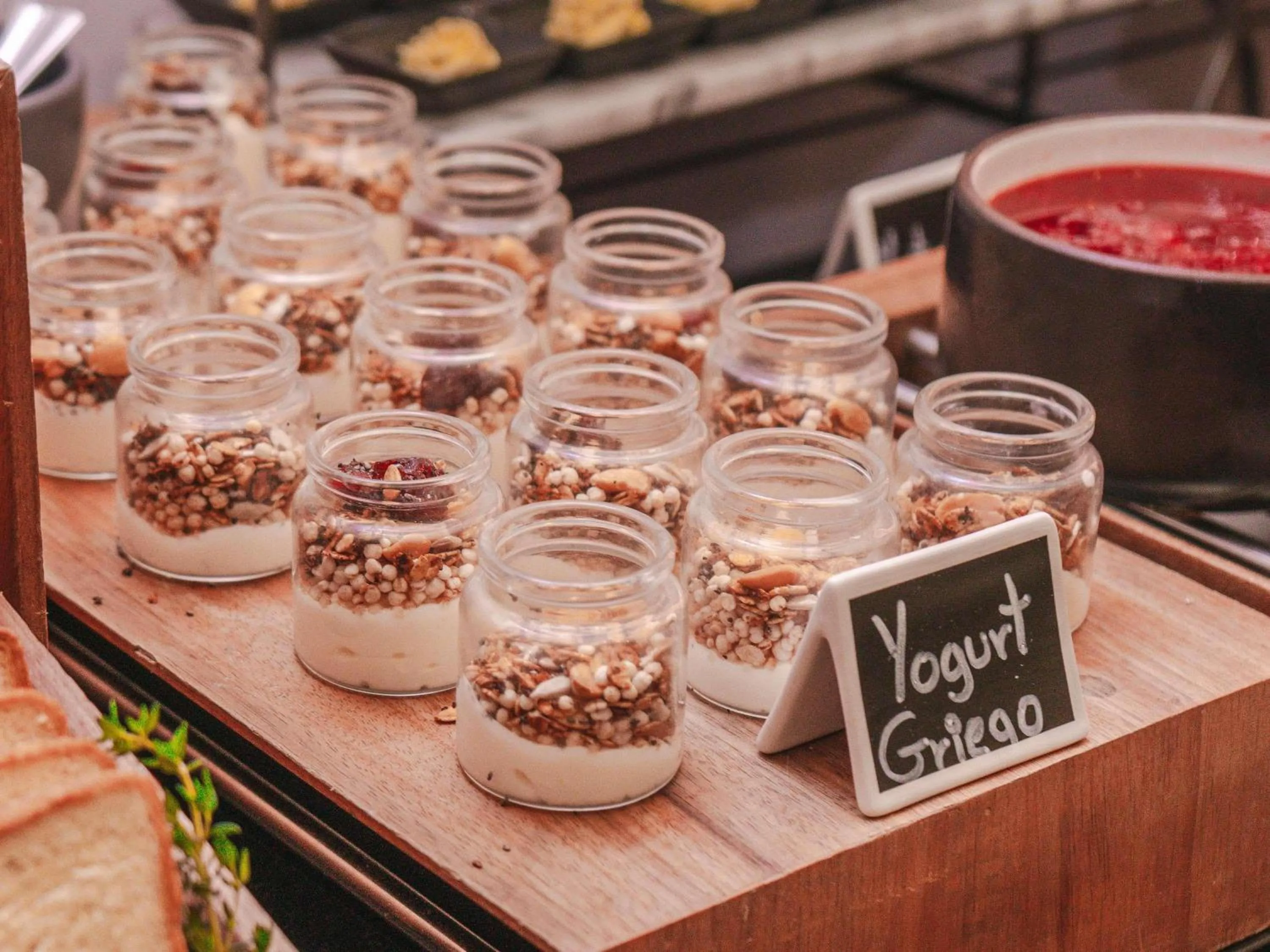 Restaurant/places to eat in ibis Lima Larco Miraflores