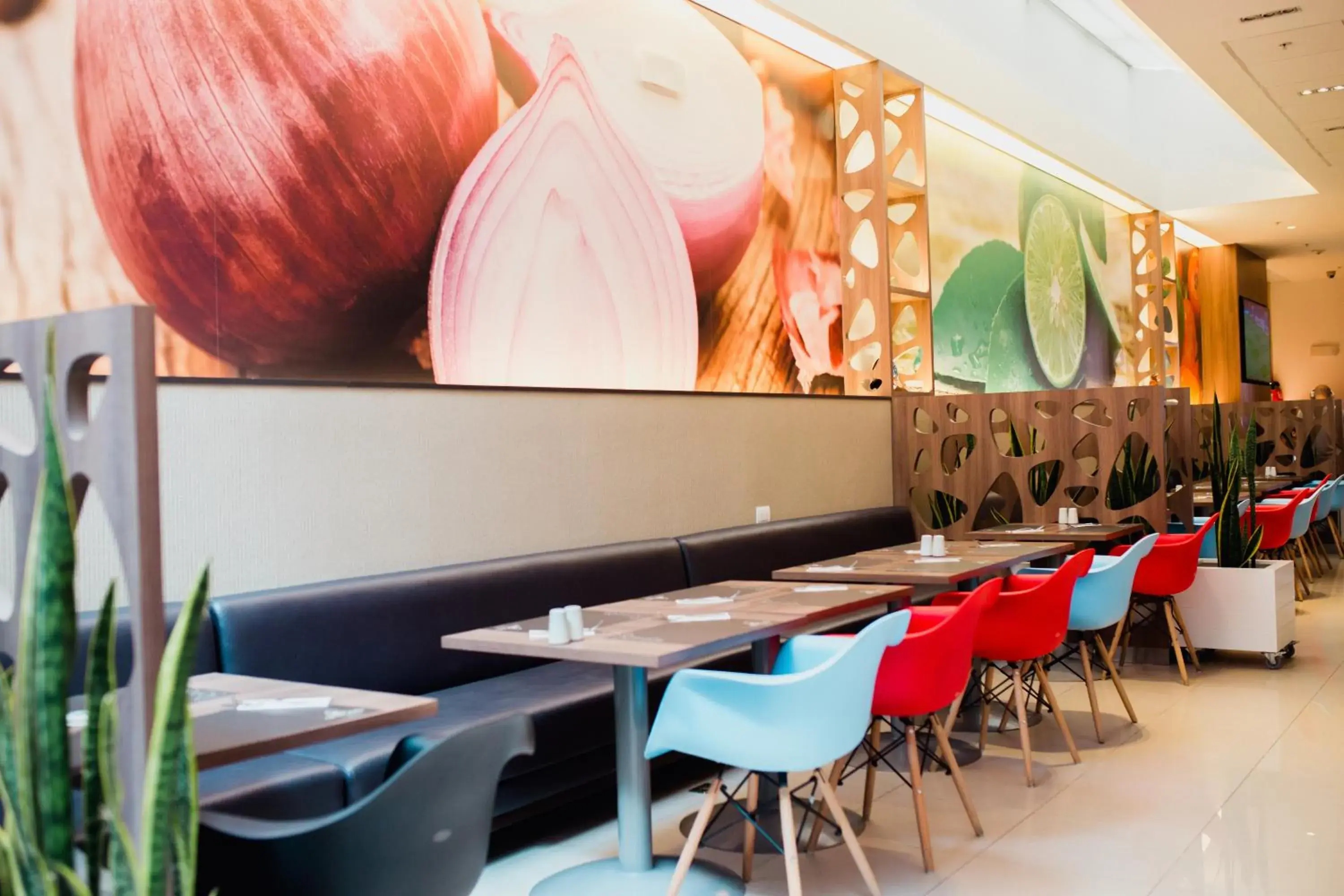 Restaurant/places to eat in ibis Lima Larco Miraflores Restaurant/places to eat in ibis Lima Larco Miraflores