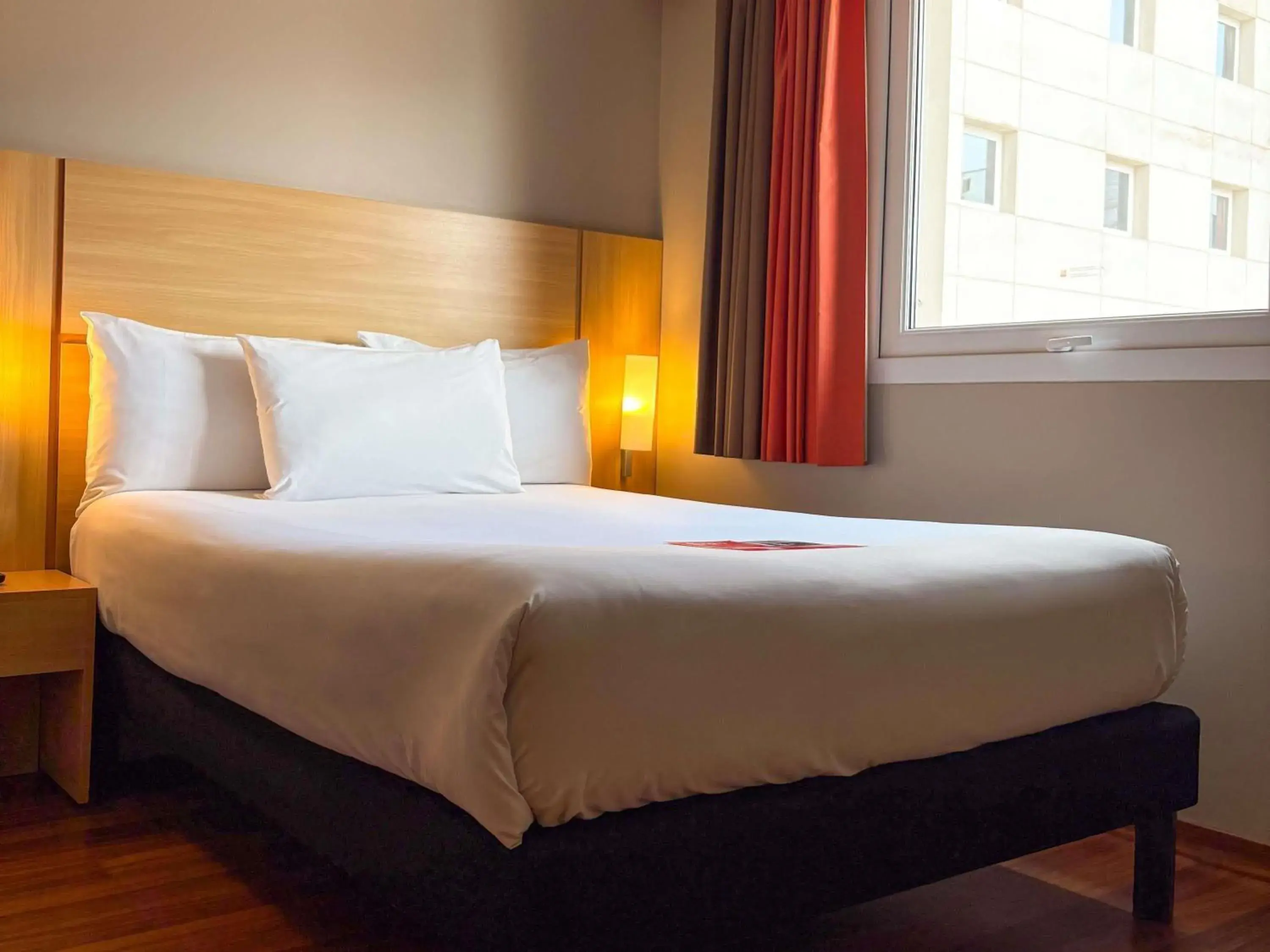 Bedroom, Bed in ibis Lima Larco Miraflores Bedroom, Bed in ibis Lima Larco Miraflores