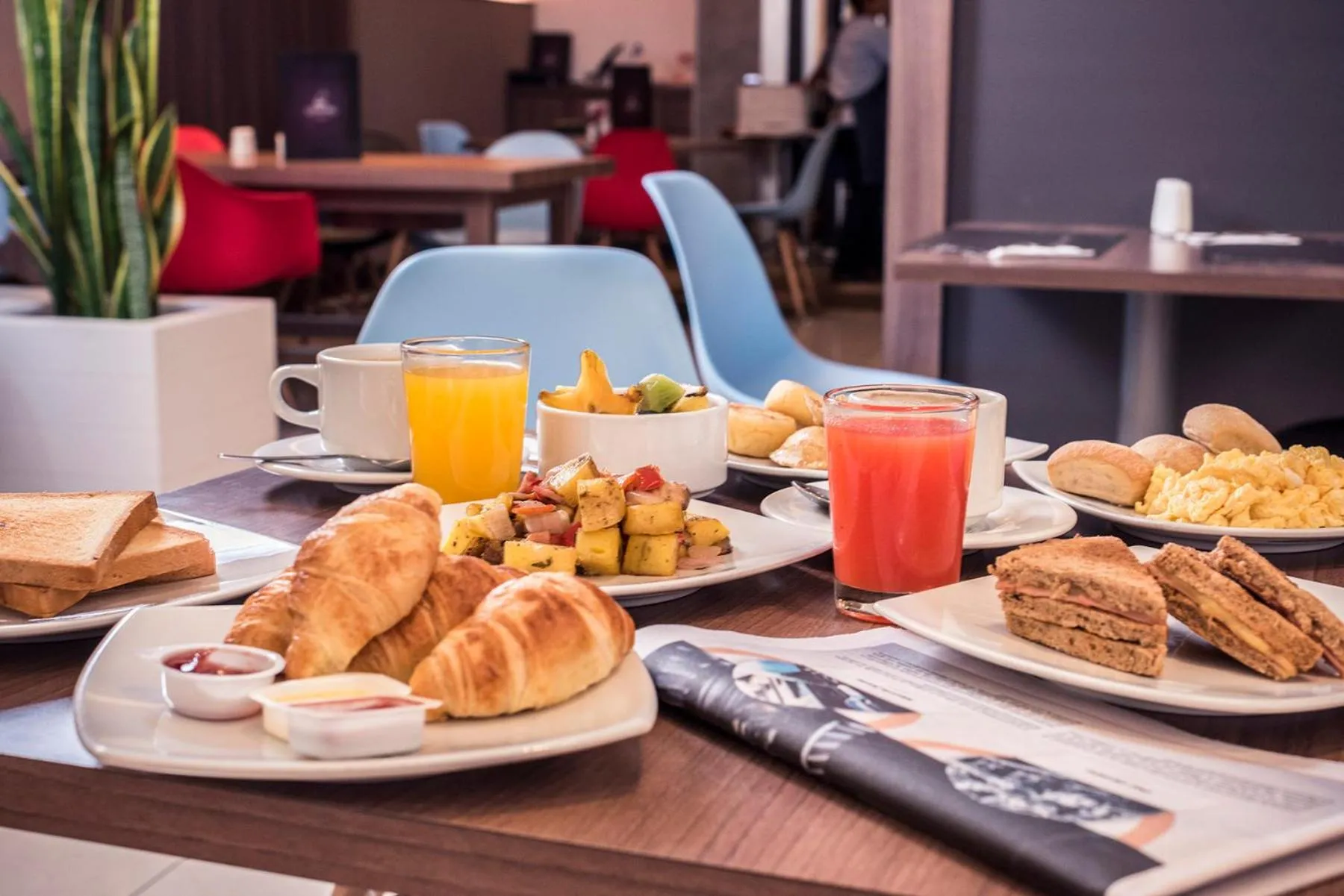 Breakfast in ibis Lima Larco Miraflores