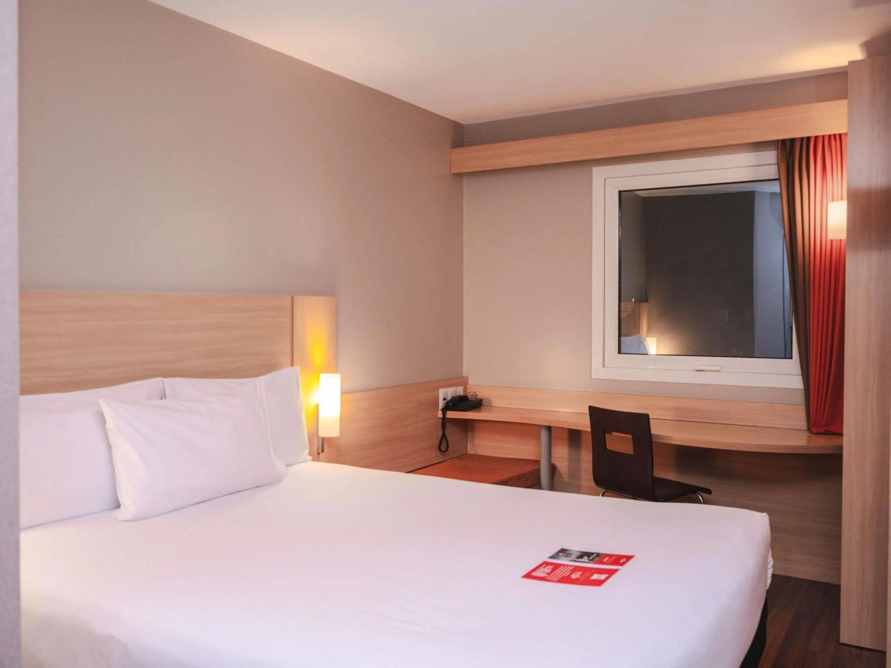 Bedroom, Bed in ibis Lima Larco Miraflores