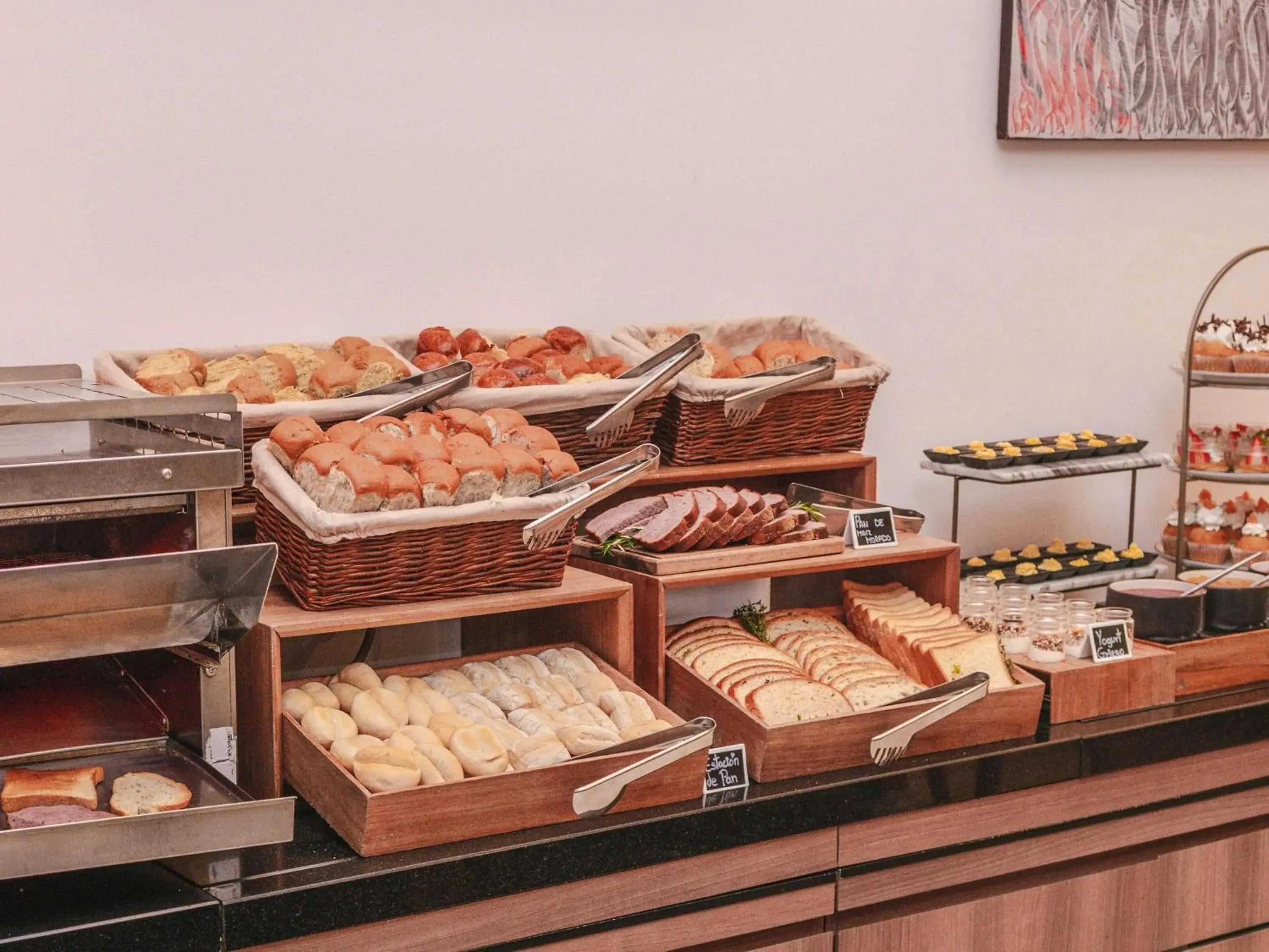 Restaurant/places to eat in ibis Lima Larco Miraflores Restaurant/places to eat in ibis Lima Larco Miraflores