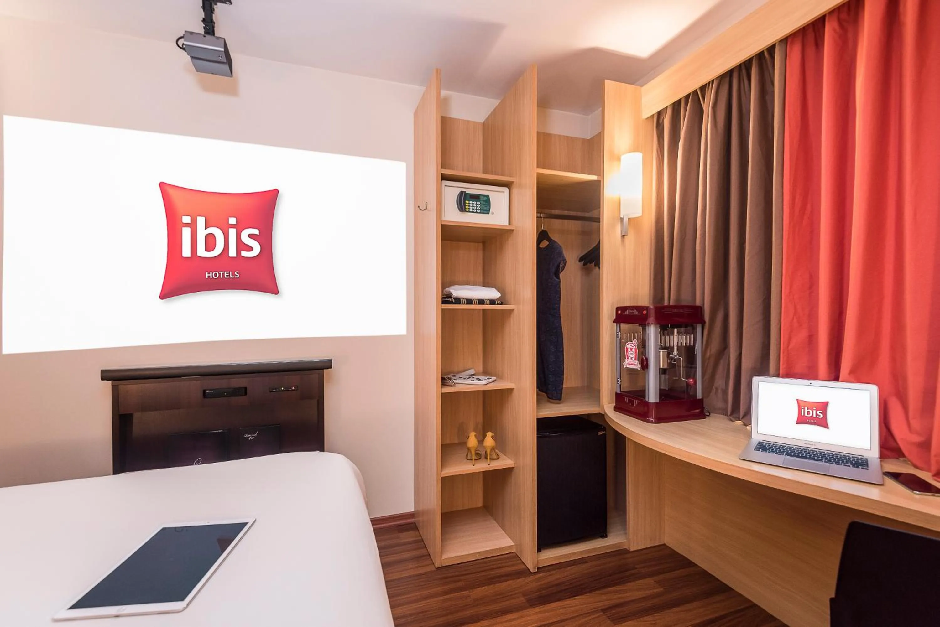 TV and multimedia, Bed in ibis Lima Larco Miraflores