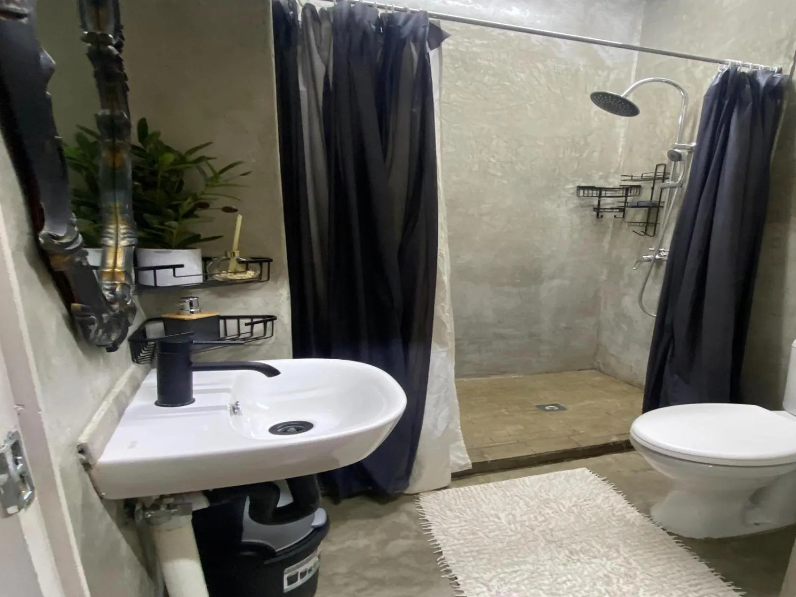 Bathroom in Aloe Guesthouse Klerksdorp