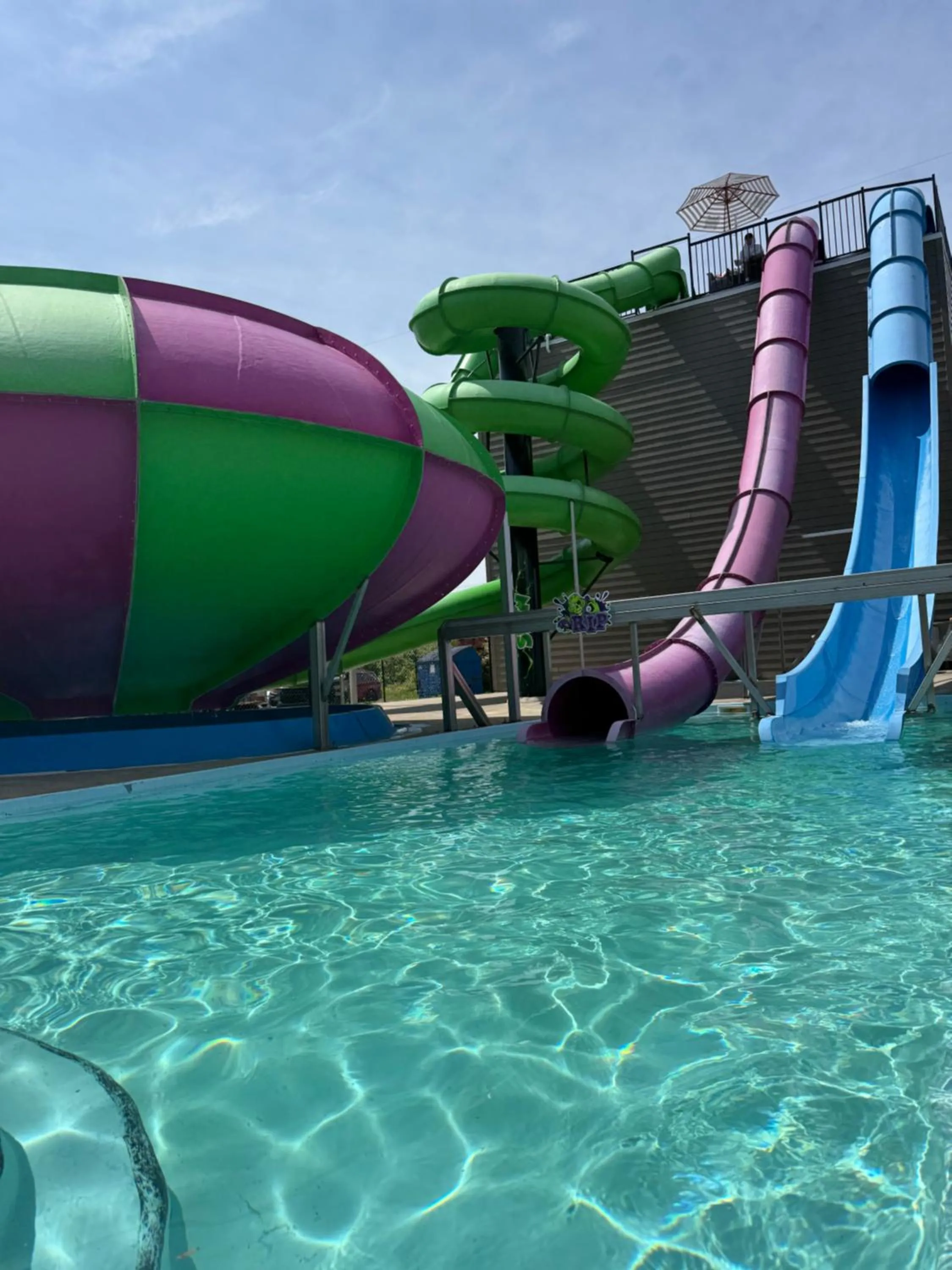 Aqua park in Condos Vacances MSA - incluant piscine et spas extérieurs chauffés à L'ANNÉE!!
