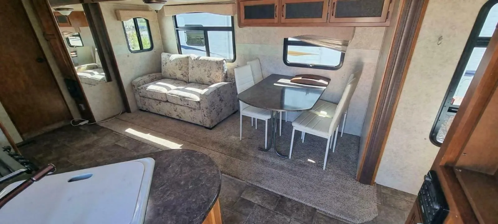 Dining area in Glamping with Llamas