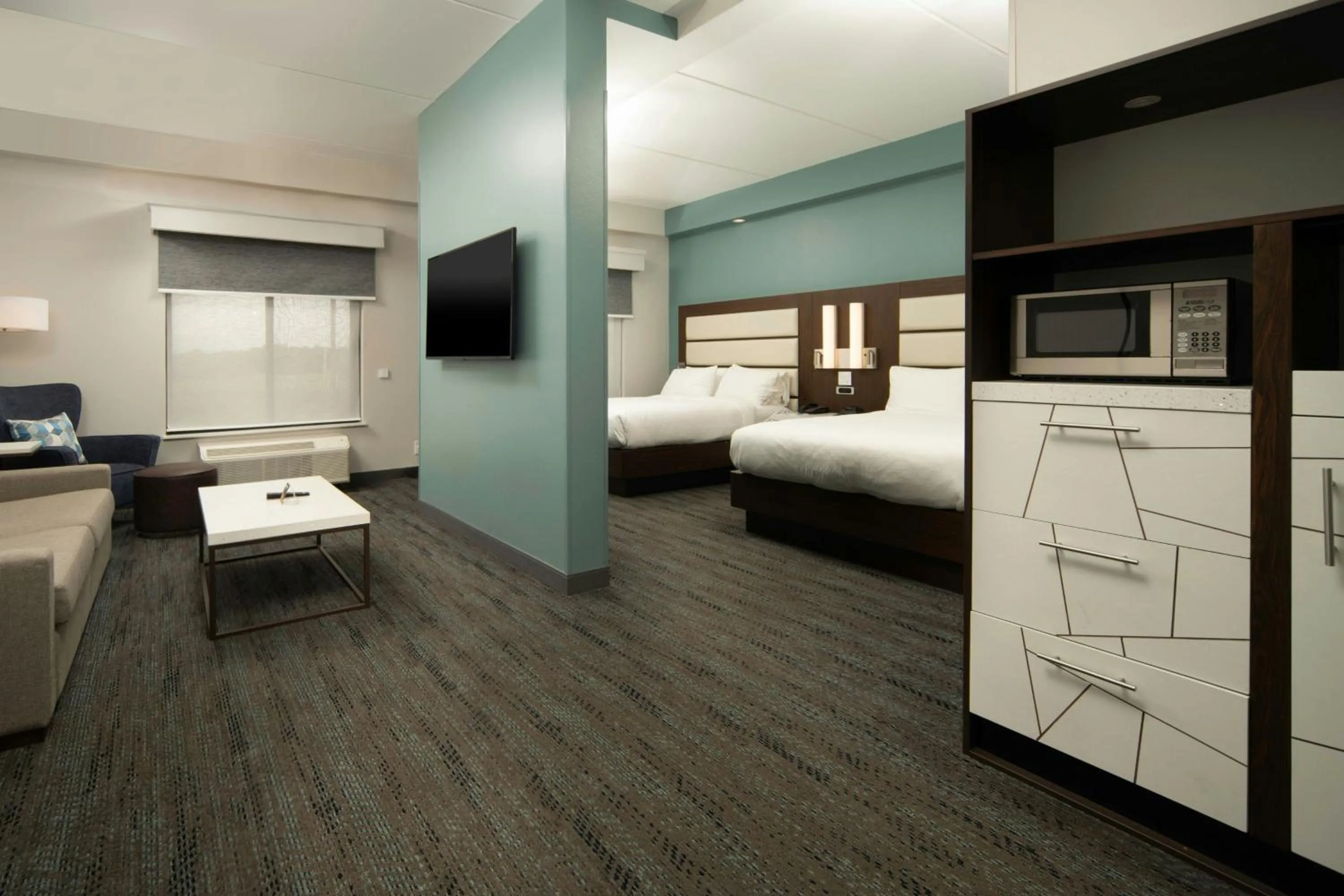 Bathroom, Bed in Four Points by Sheraton Fayetteville Fort Bragg