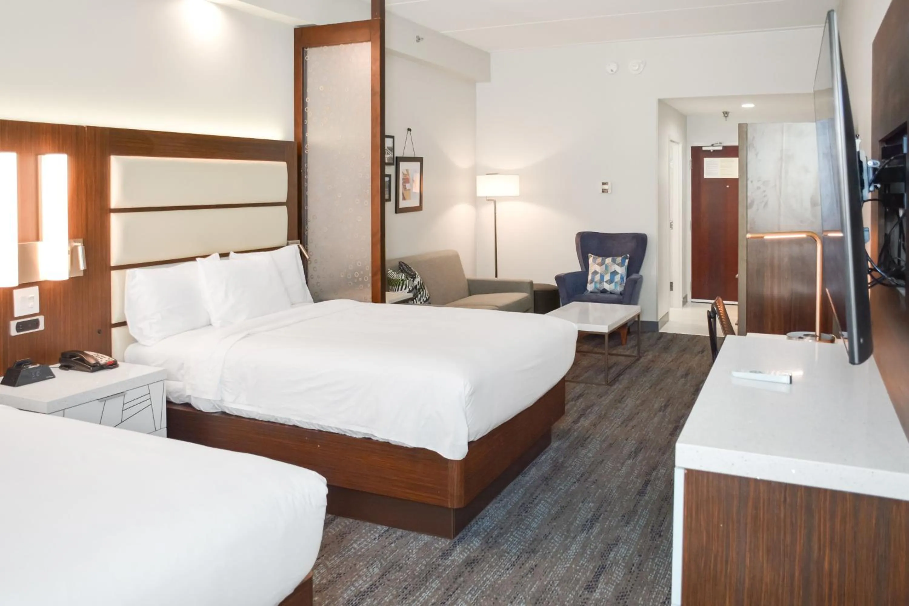 Guests, Bed in Four Points by Sheraton Fayetteville Fort Bragg