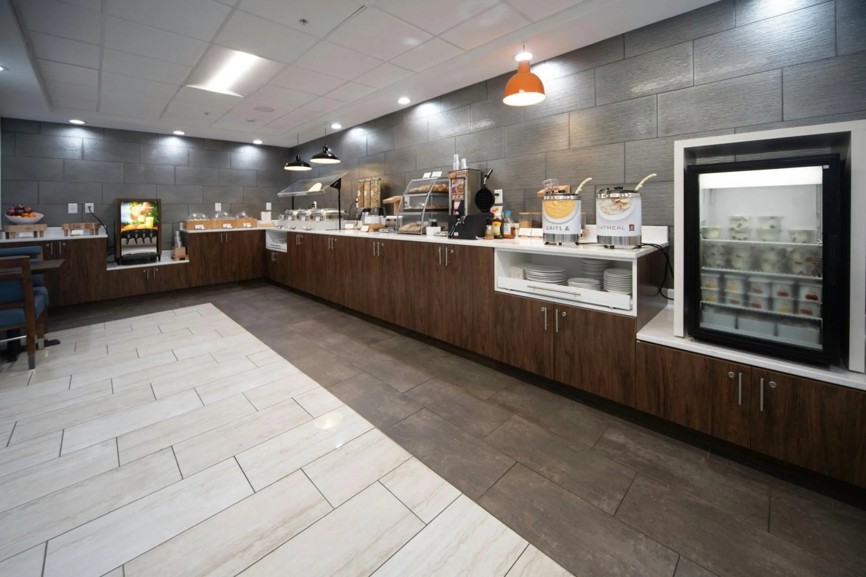 Breakfast in Four Points by Sheraton Fayetteville Fort Bragg