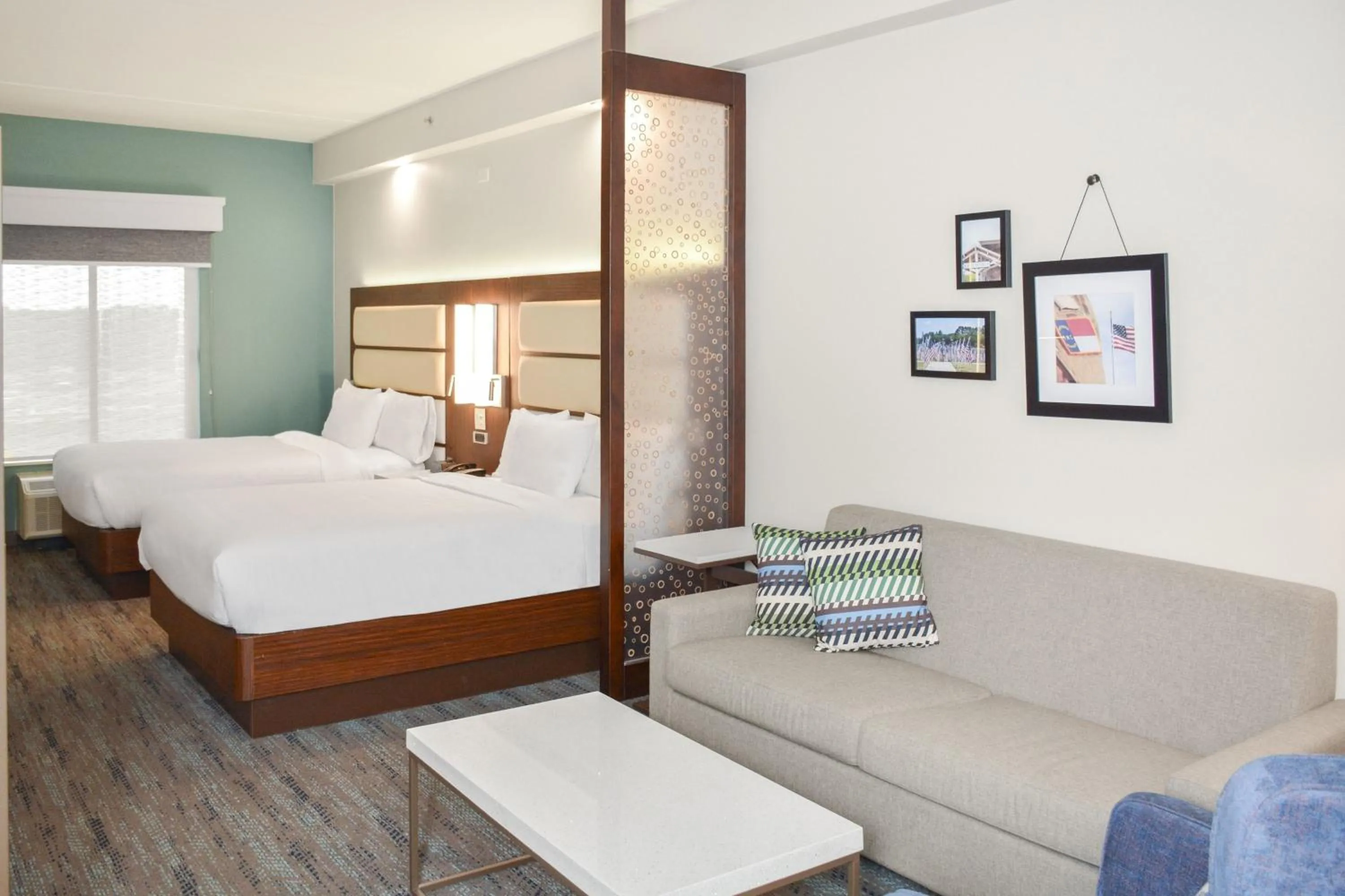 Photo of the whole room, Bed in Four Points by Sheraton Fayetteville Fort Bragg