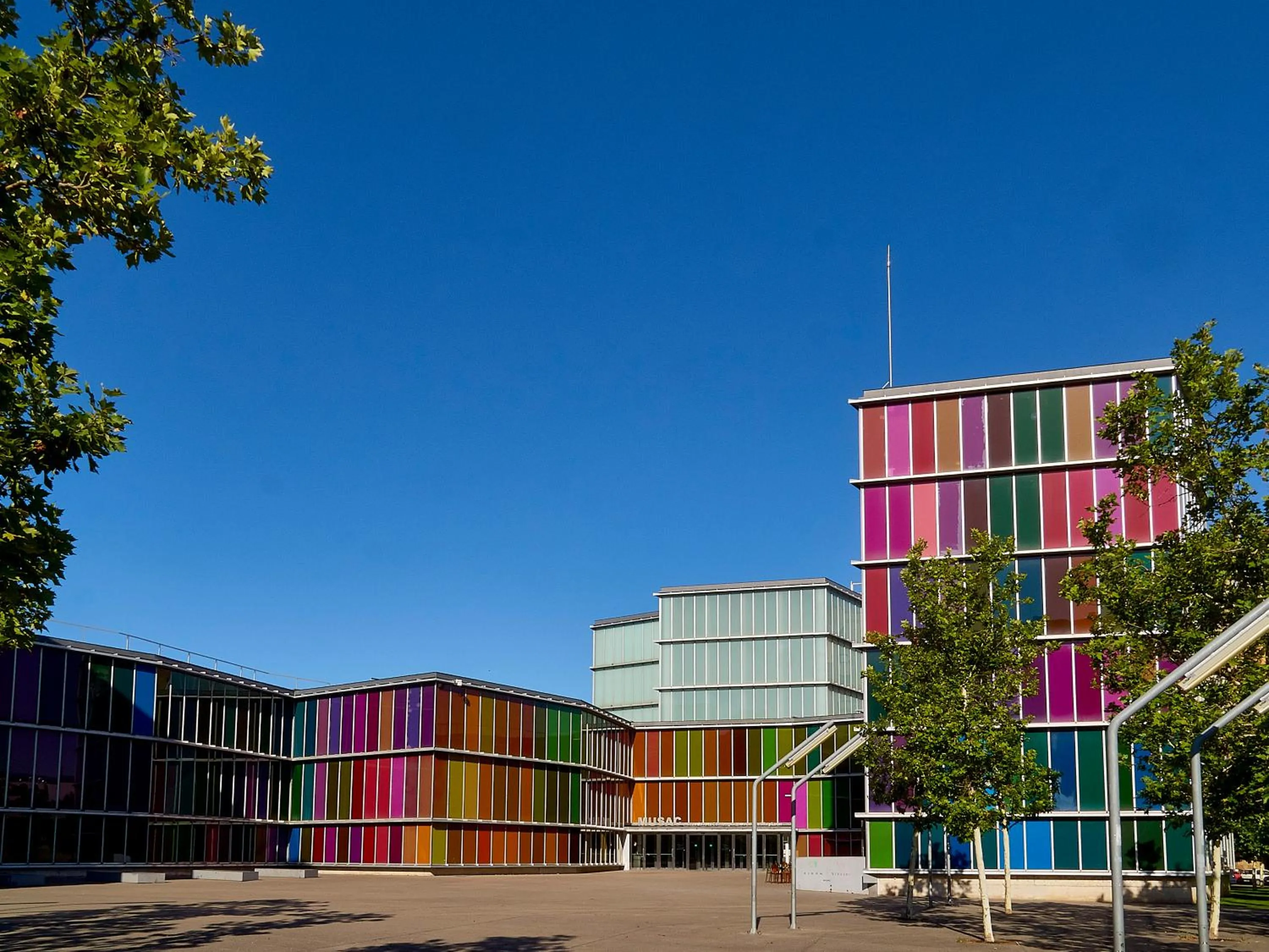 Off site in Entrevias Lodging - con Garaje y WIFI