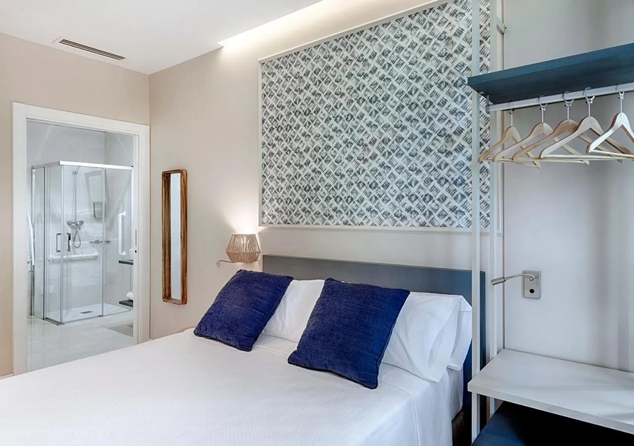 Bed in Opera House Valencia B&B