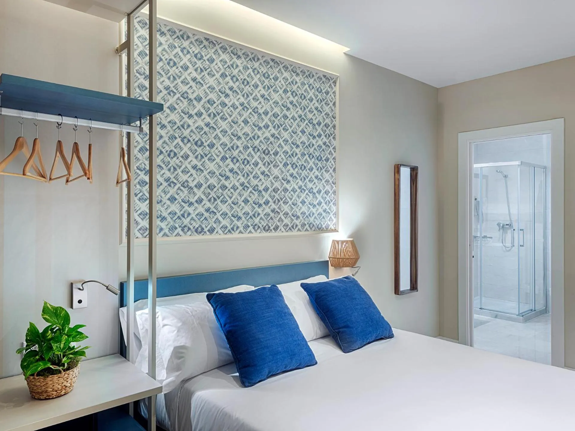 Bed in Opera House Valencia B&B