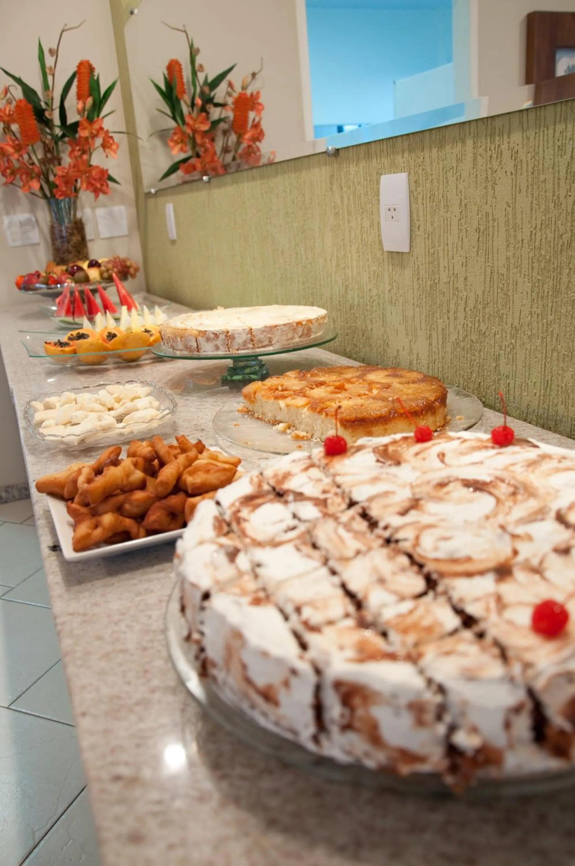 Food and drinks in Hotel Linhatur