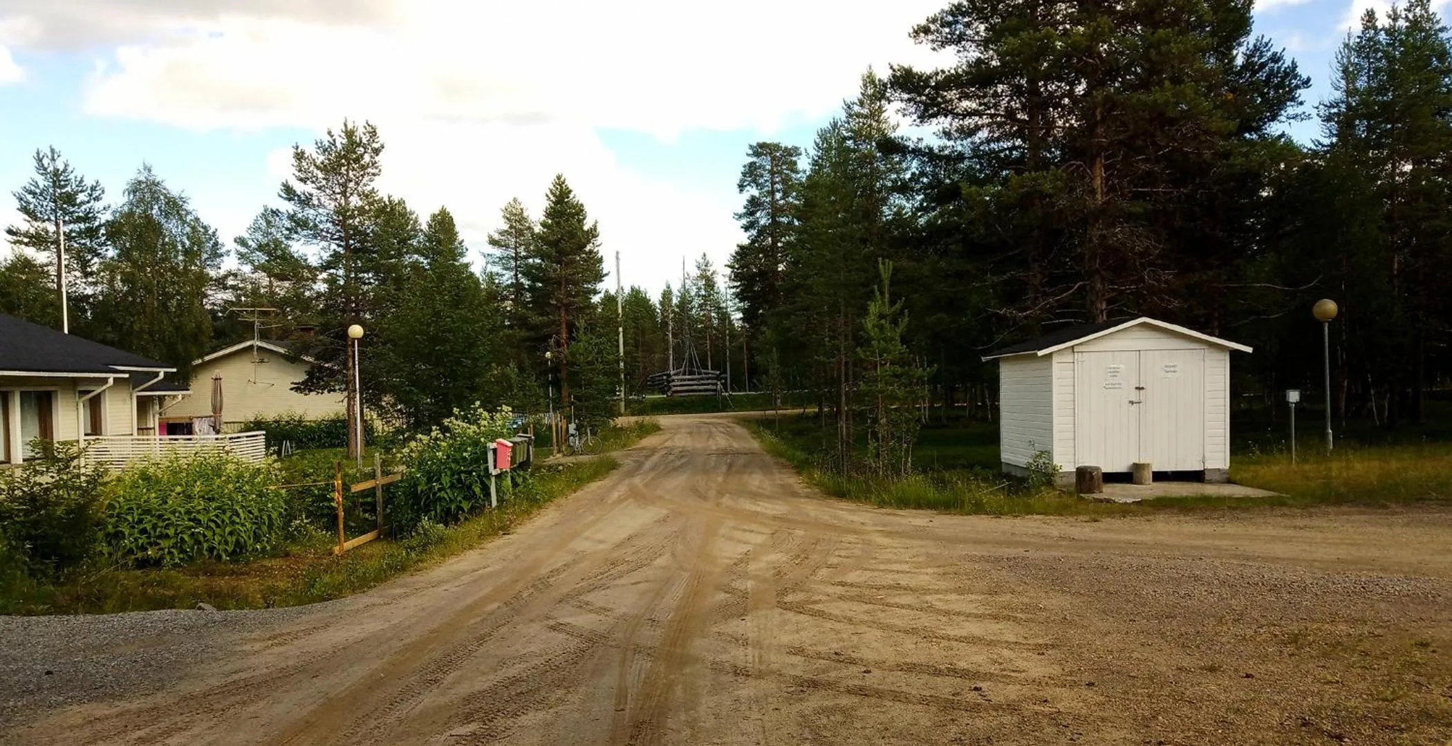 Neighbourhood in Kuukkeli Apartments Vuotso
