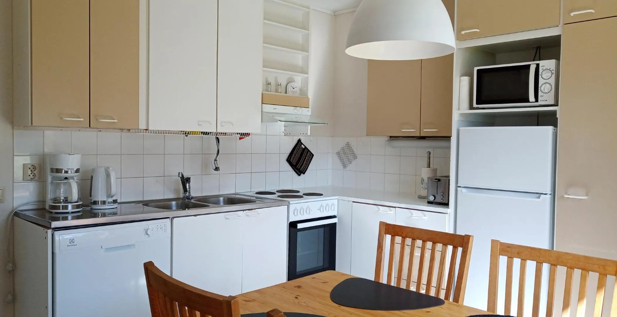 Dining area in Kuukkeli Apartments Vuotso