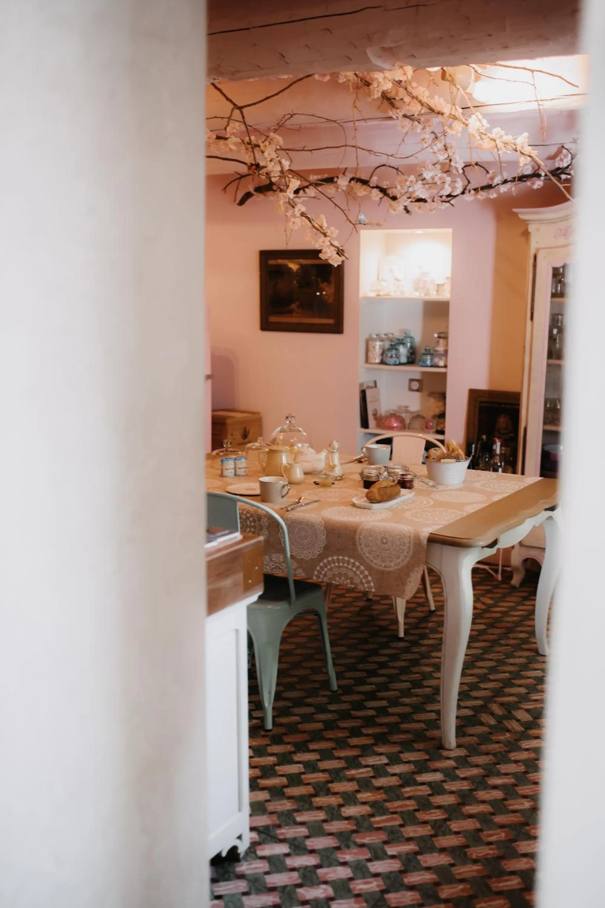 Dining area in Les intérieurs d'Angèle
