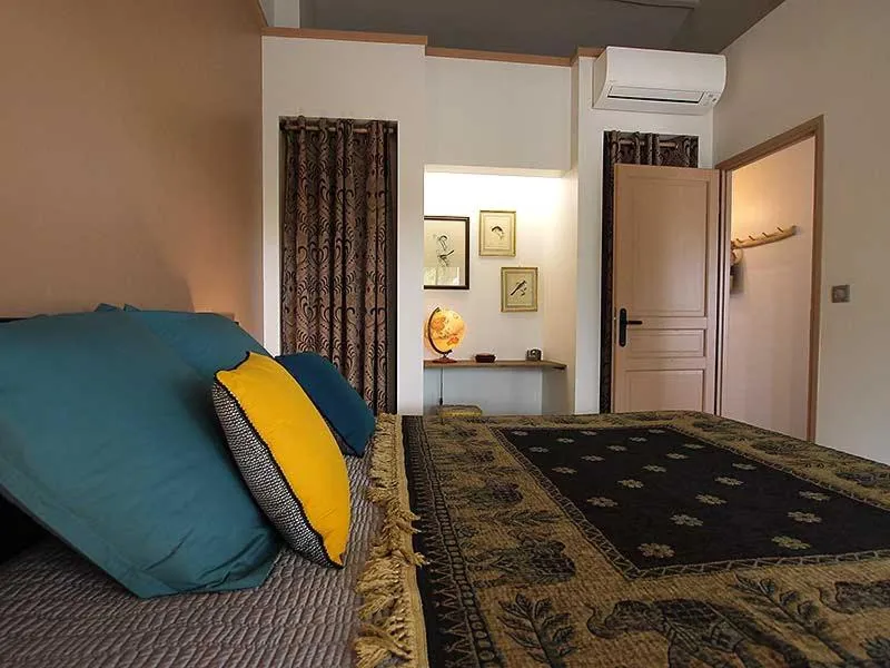 Bed in Les intérieurs d'Angèle