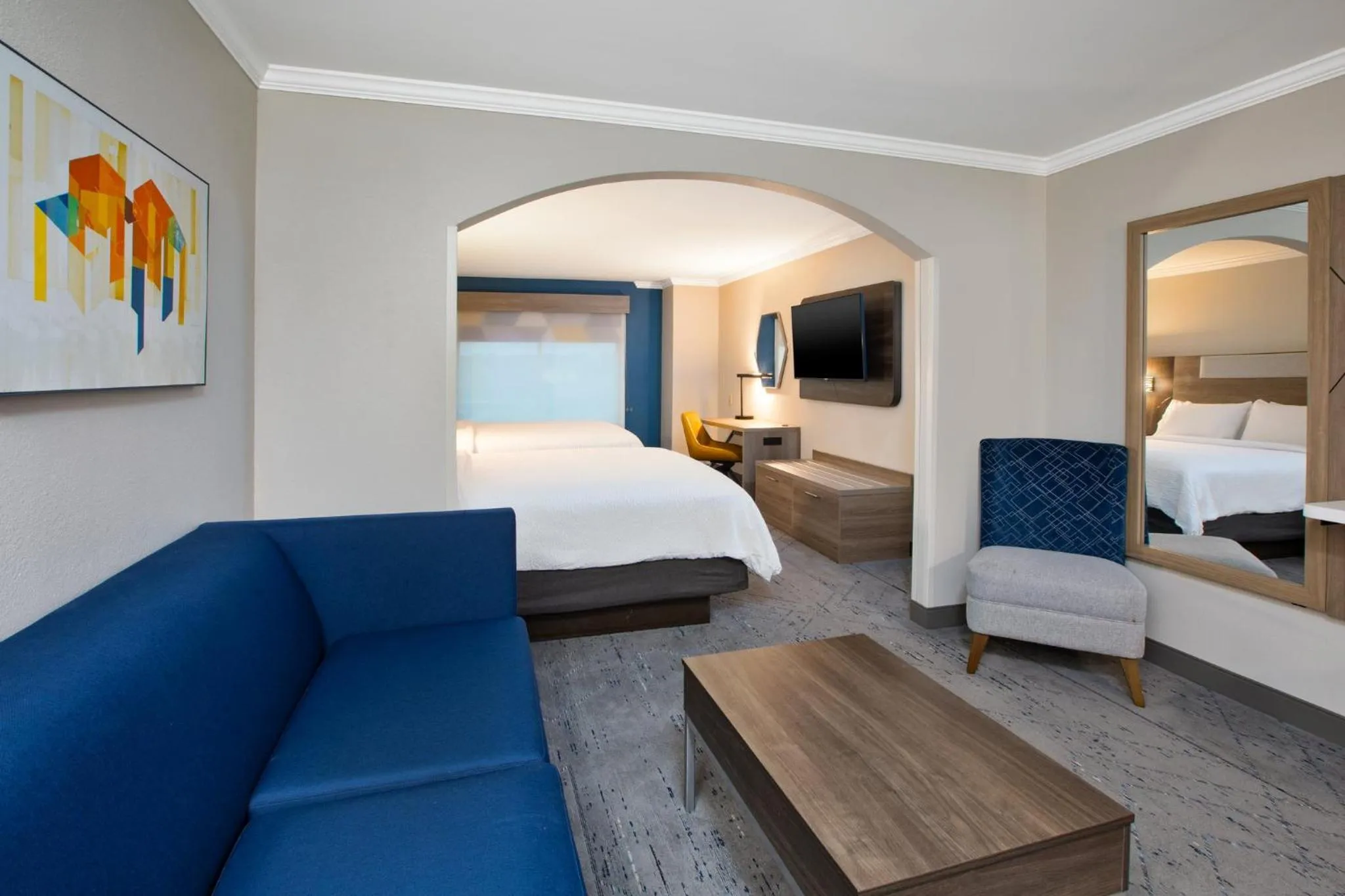 Photo of the whole room, Bed in Holiday Inn Express Hotel & Suites - Sumter by IHG