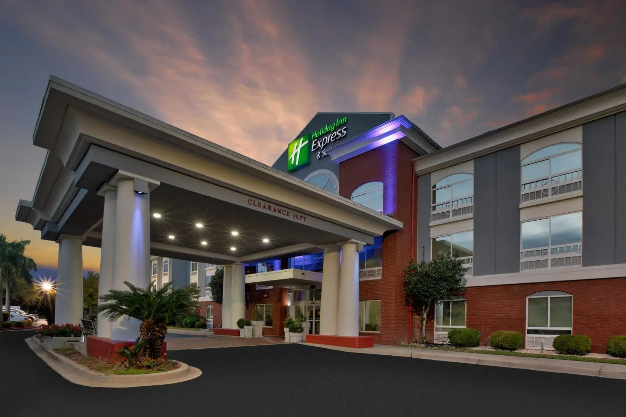Property building in Holiday Inn Express Hotel & Suites - Sumter by IHG Property building in Holiday Inn Express Hotel & Suites - Sumter by IHG