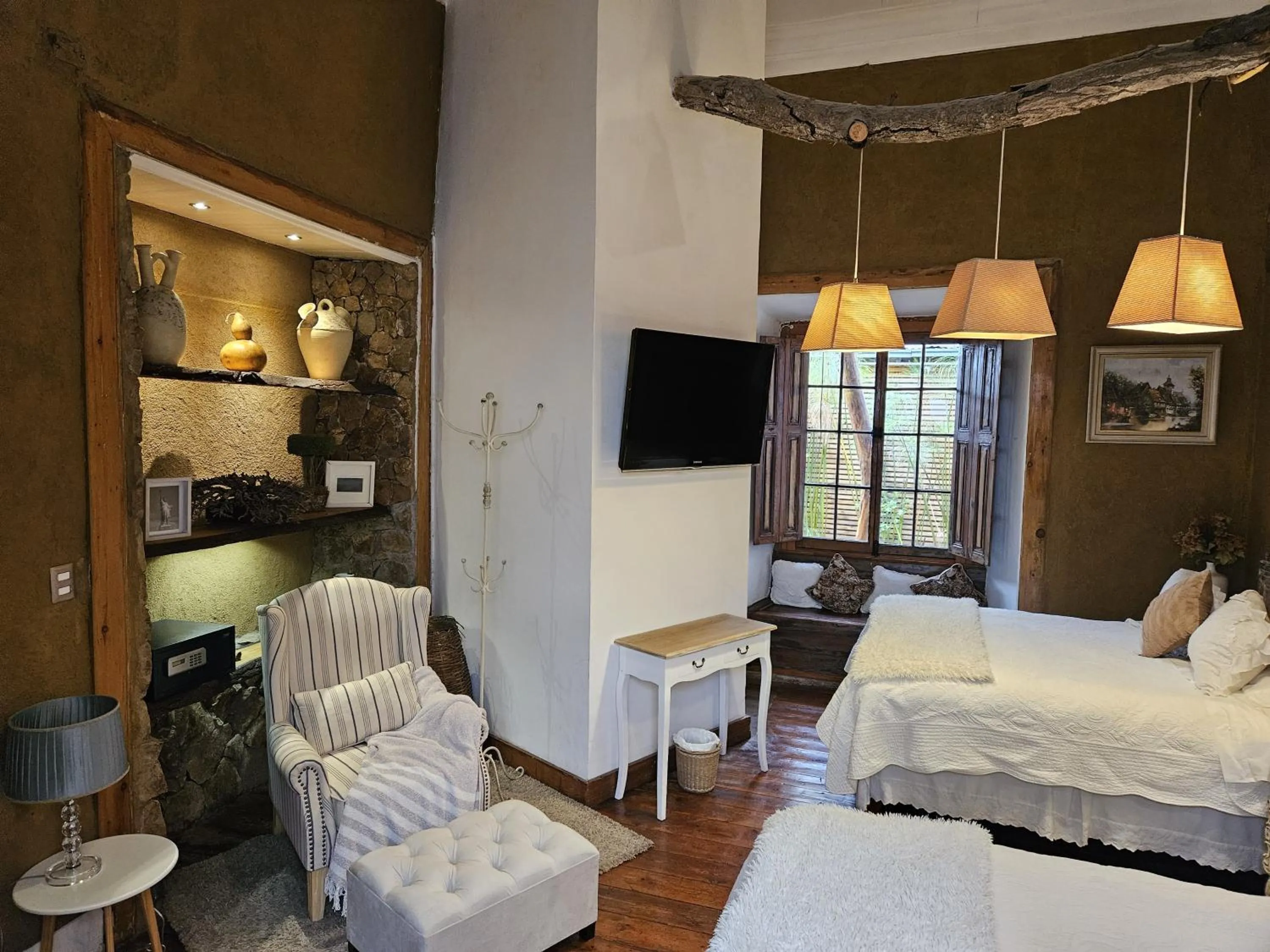 Photo of the whole room, Bed in Hotel Boutique Terra Diaguita & Spa