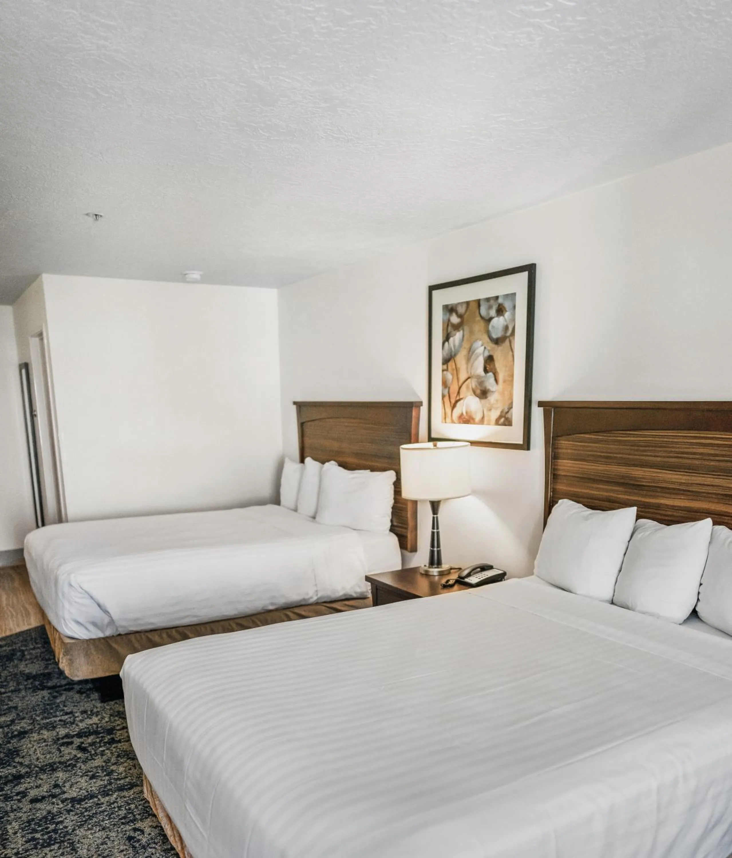 Bedroom, Bed in Crystal Inn Hotel & Suites - Salt Lake City