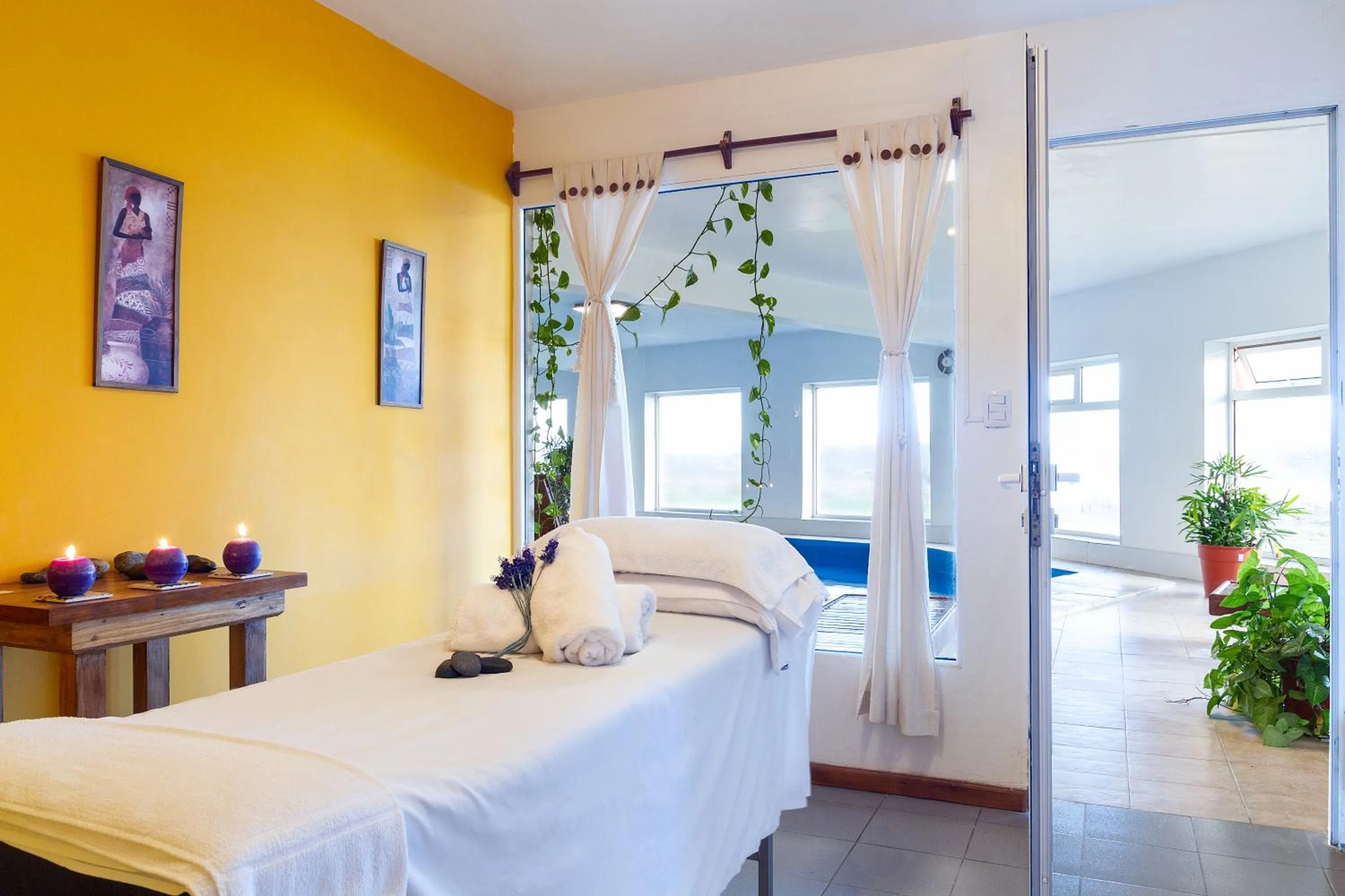 Bed in Aikendor Hotel Panorámico