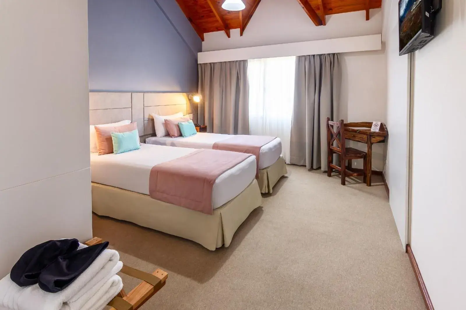 Bed in Aikendor Hotel Panorámico Bed in Aikendor Hotel Panorámico