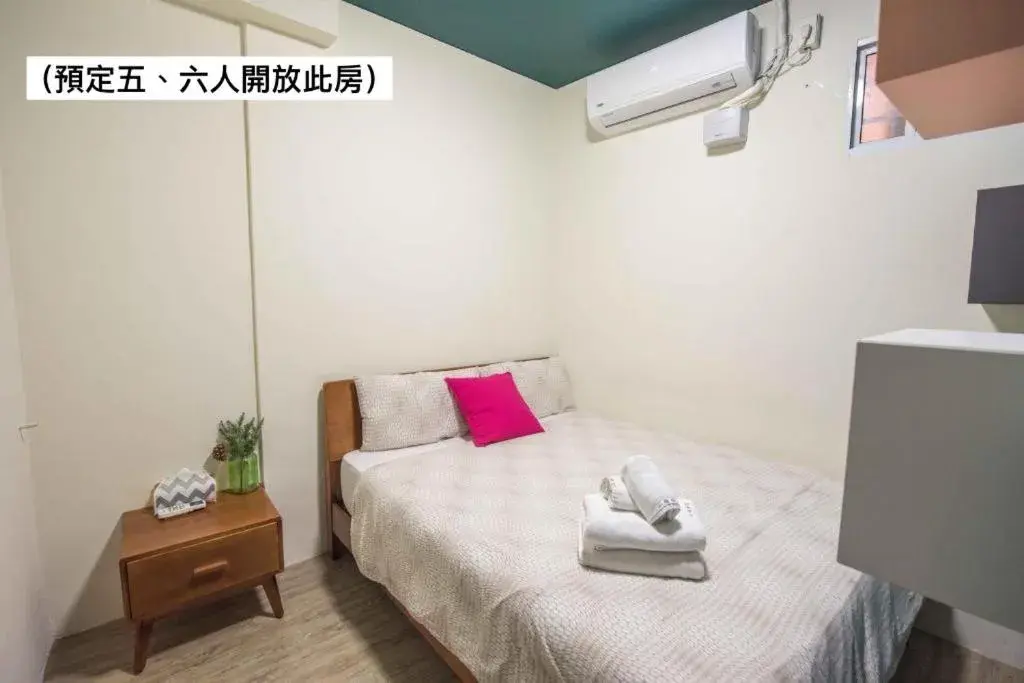 Other, Bed in Small Bridge Good Home Other, Bed in Small Bridge Good Home