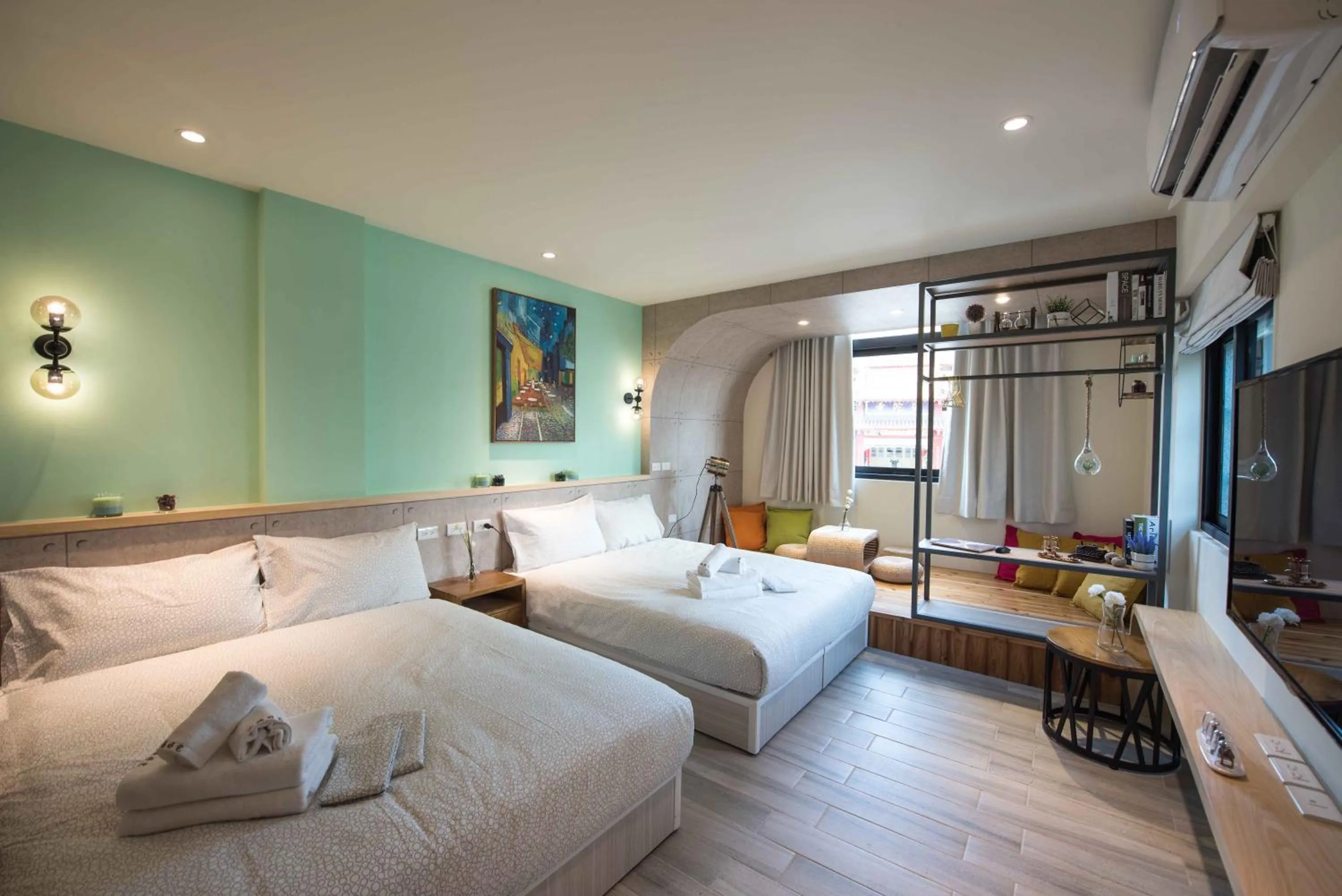 Bed in Small Bridge Good Home